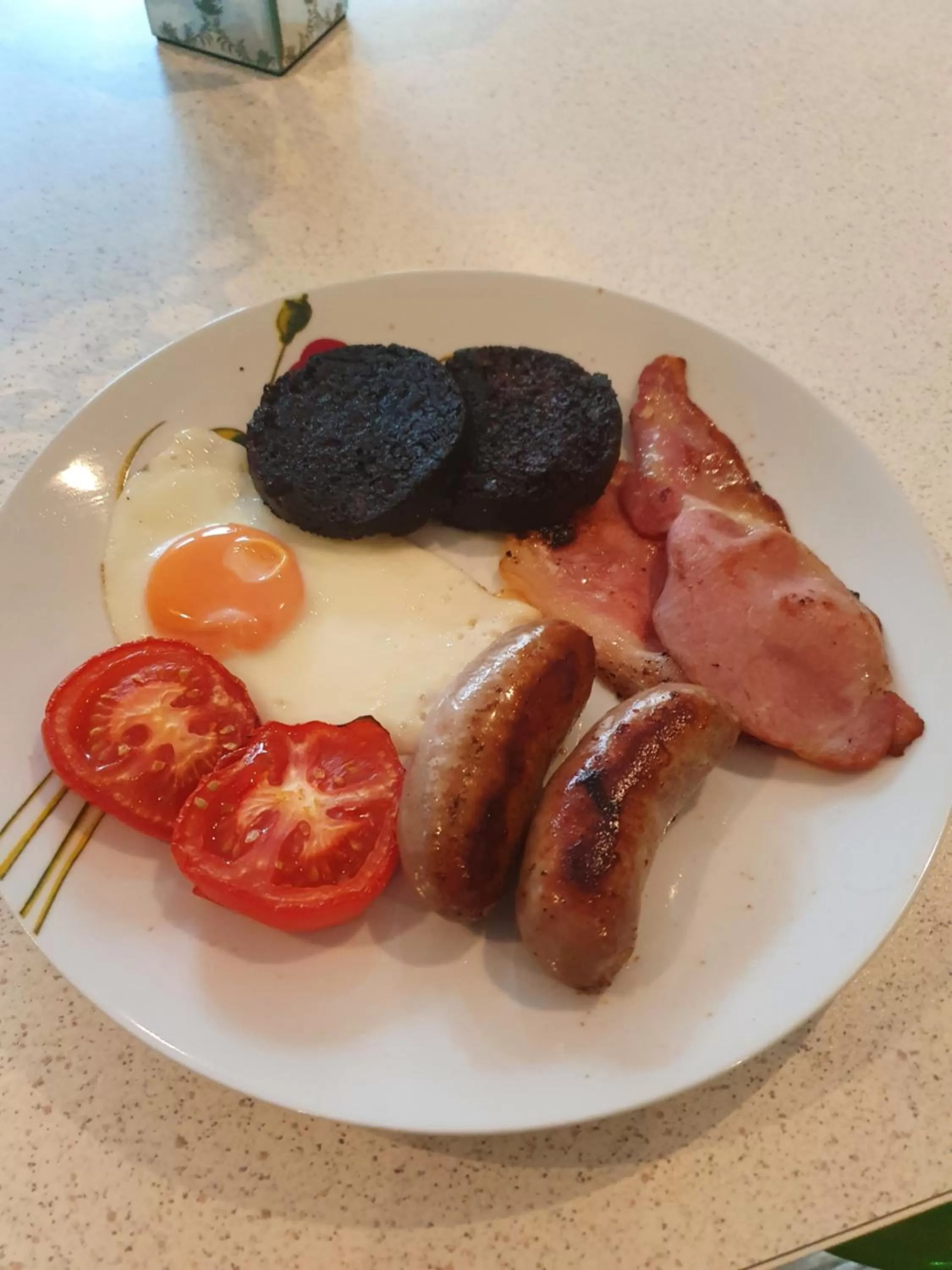 Breakfast in Maple Cottage B&B