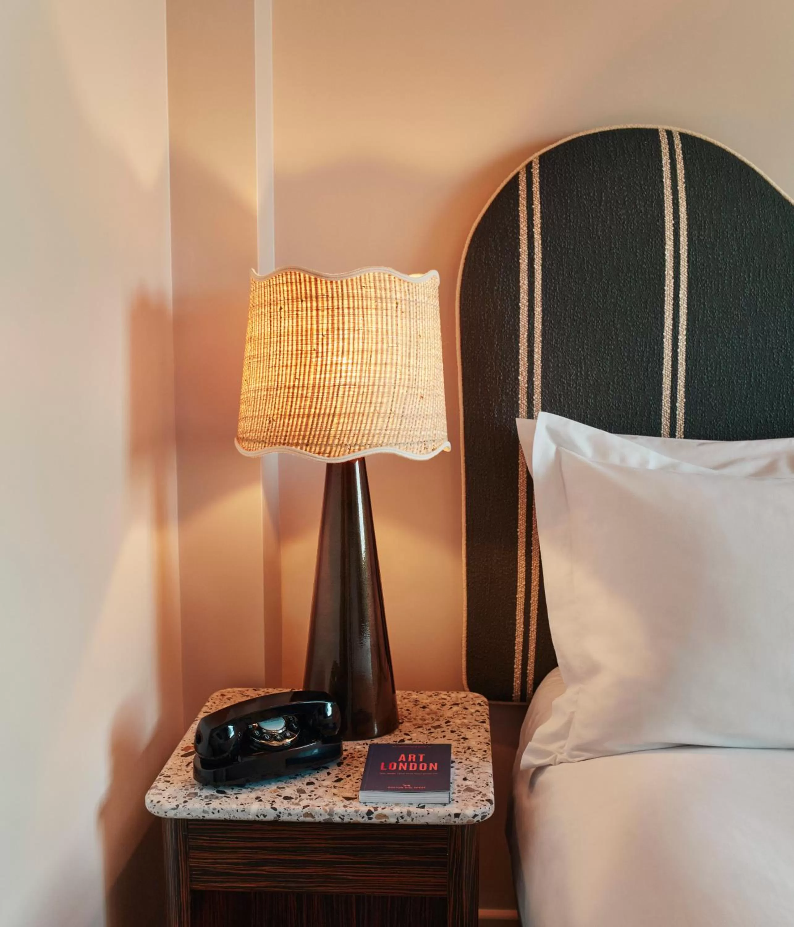 Bedroom, Bed in The Hoxton, Shepherds Bush