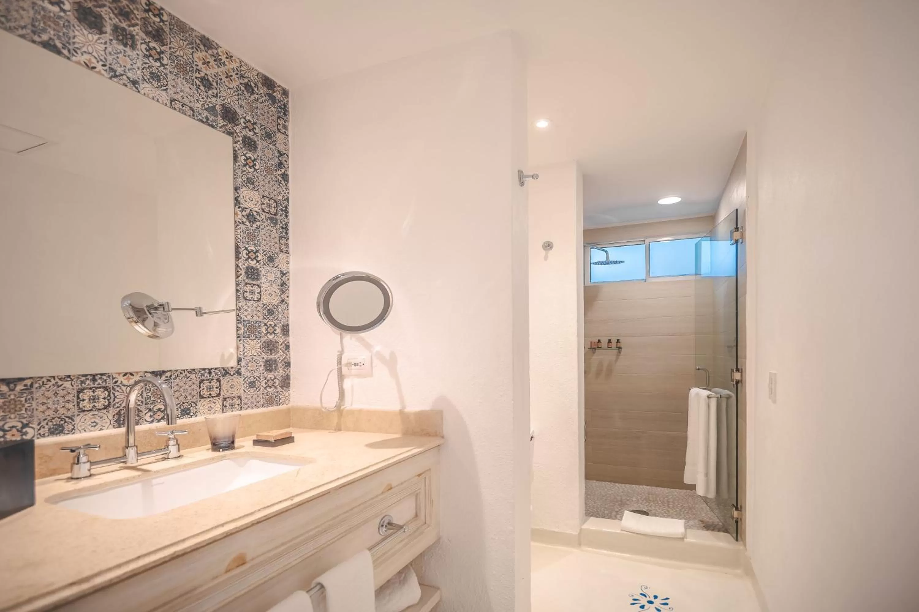 Bathroom in Mar del Cabo By Velas Resorts Adults Only