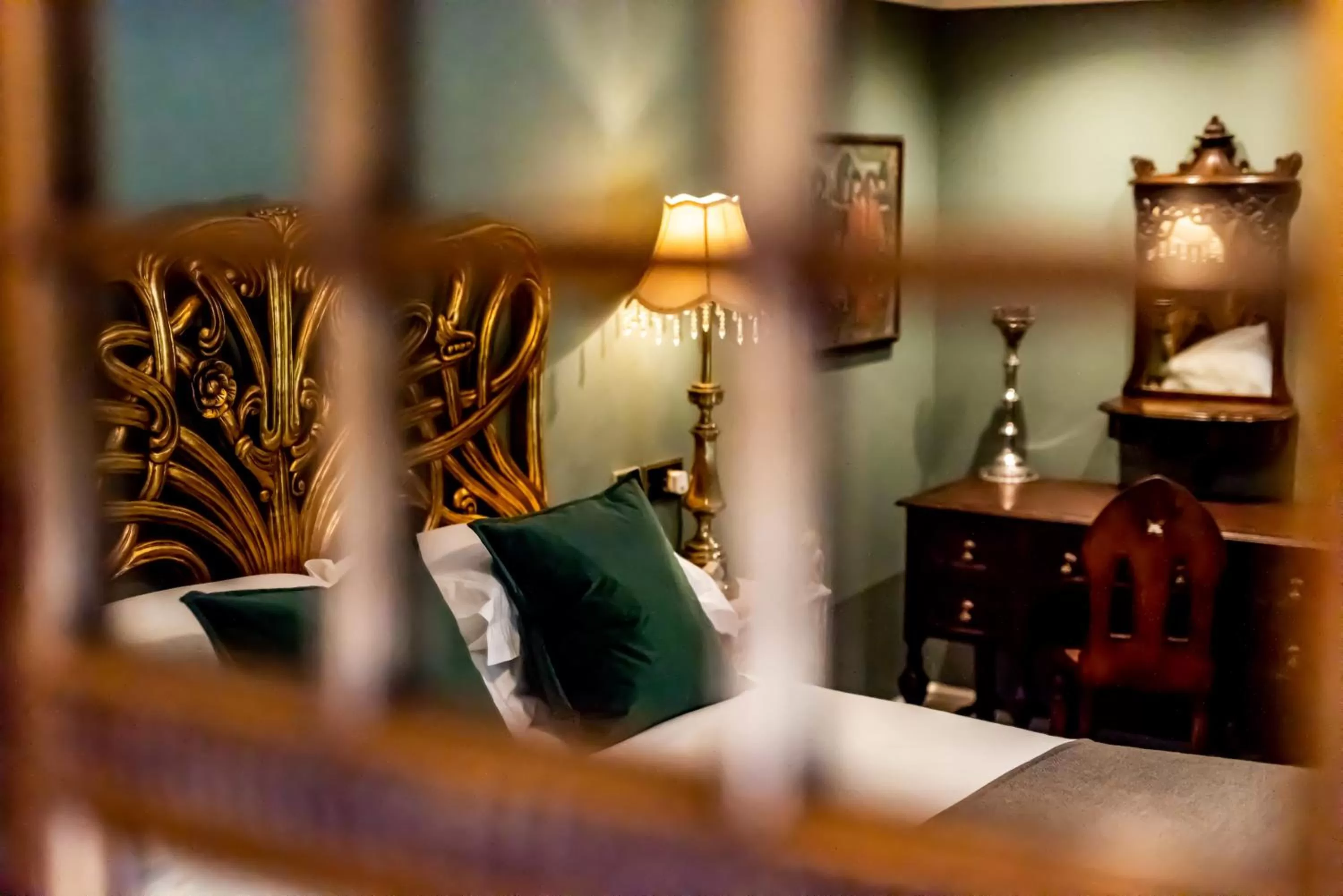 Bed in Melville Castle Hotel