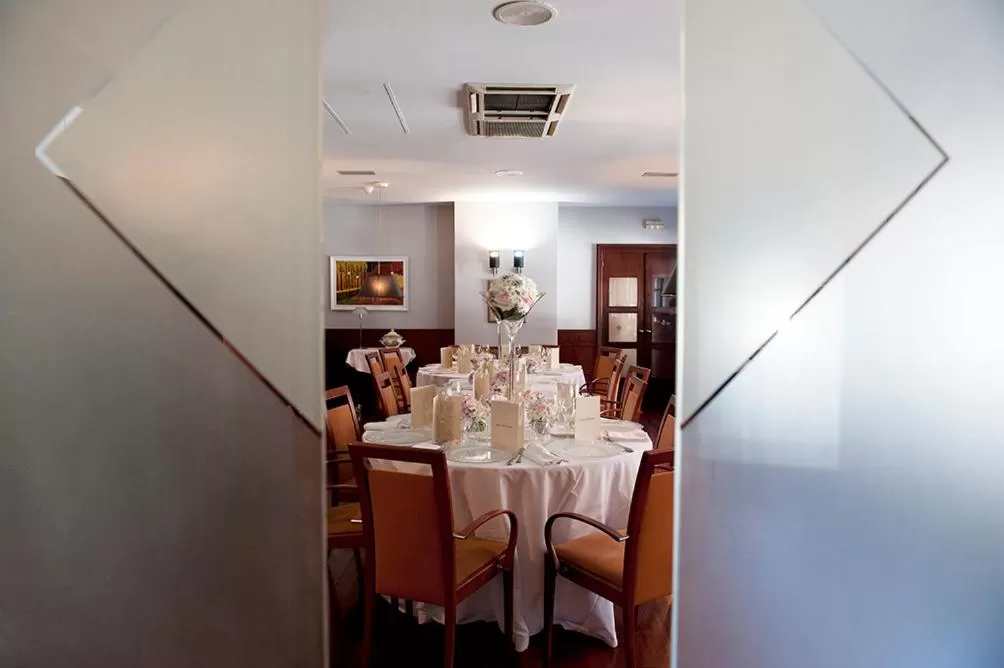 Restaurant/places to eat in Hotel Torres Manlleu
