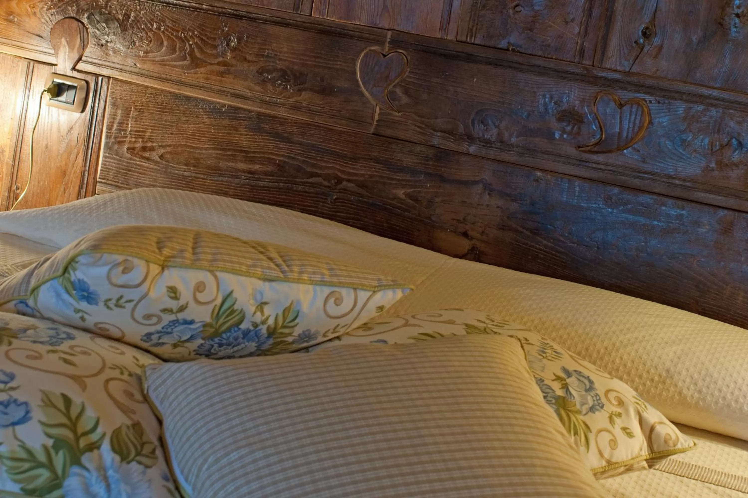 Bed in Hotel Chalet La Meridiana