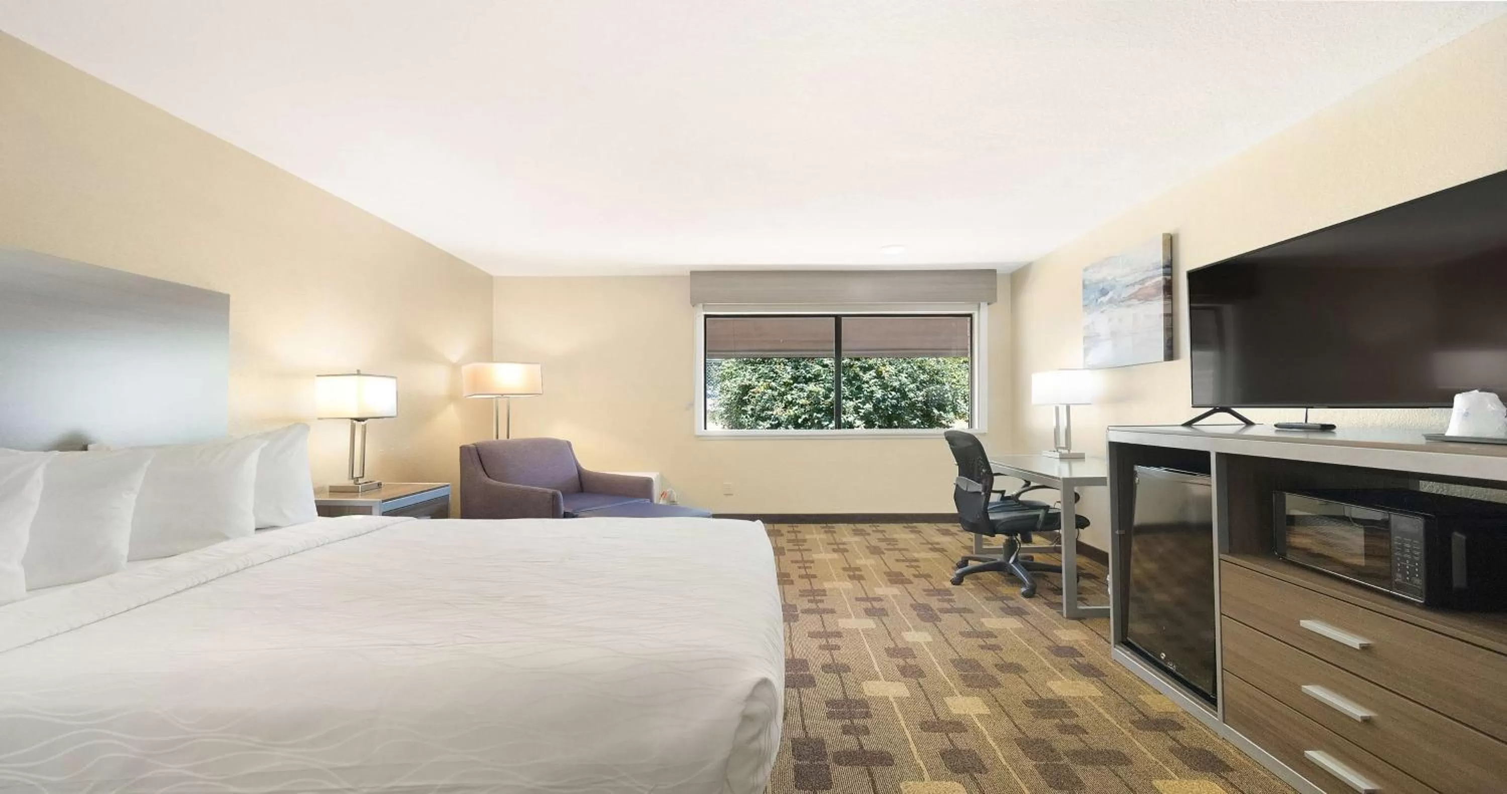 Bedroom, Bed in Best Western Amador Inn