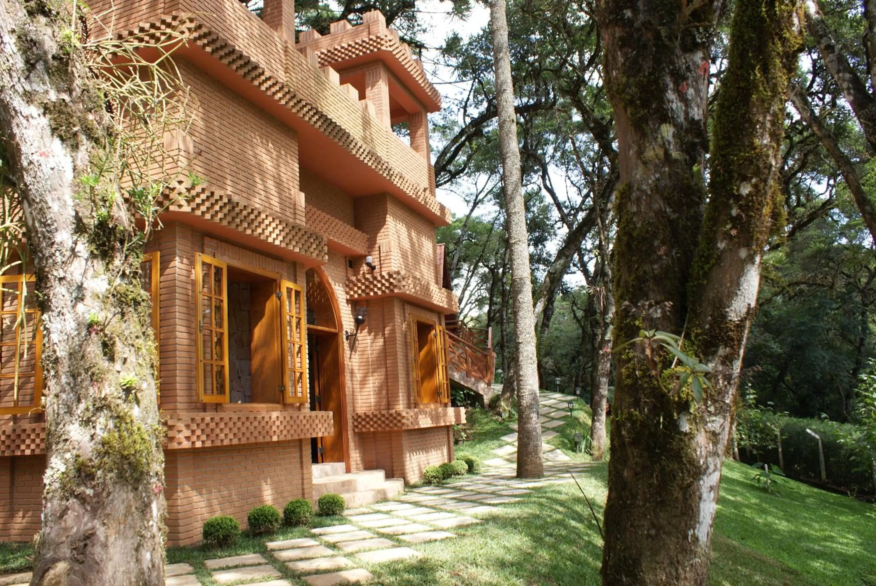 Facade/entrance, Property Building in Pousada do Castelo