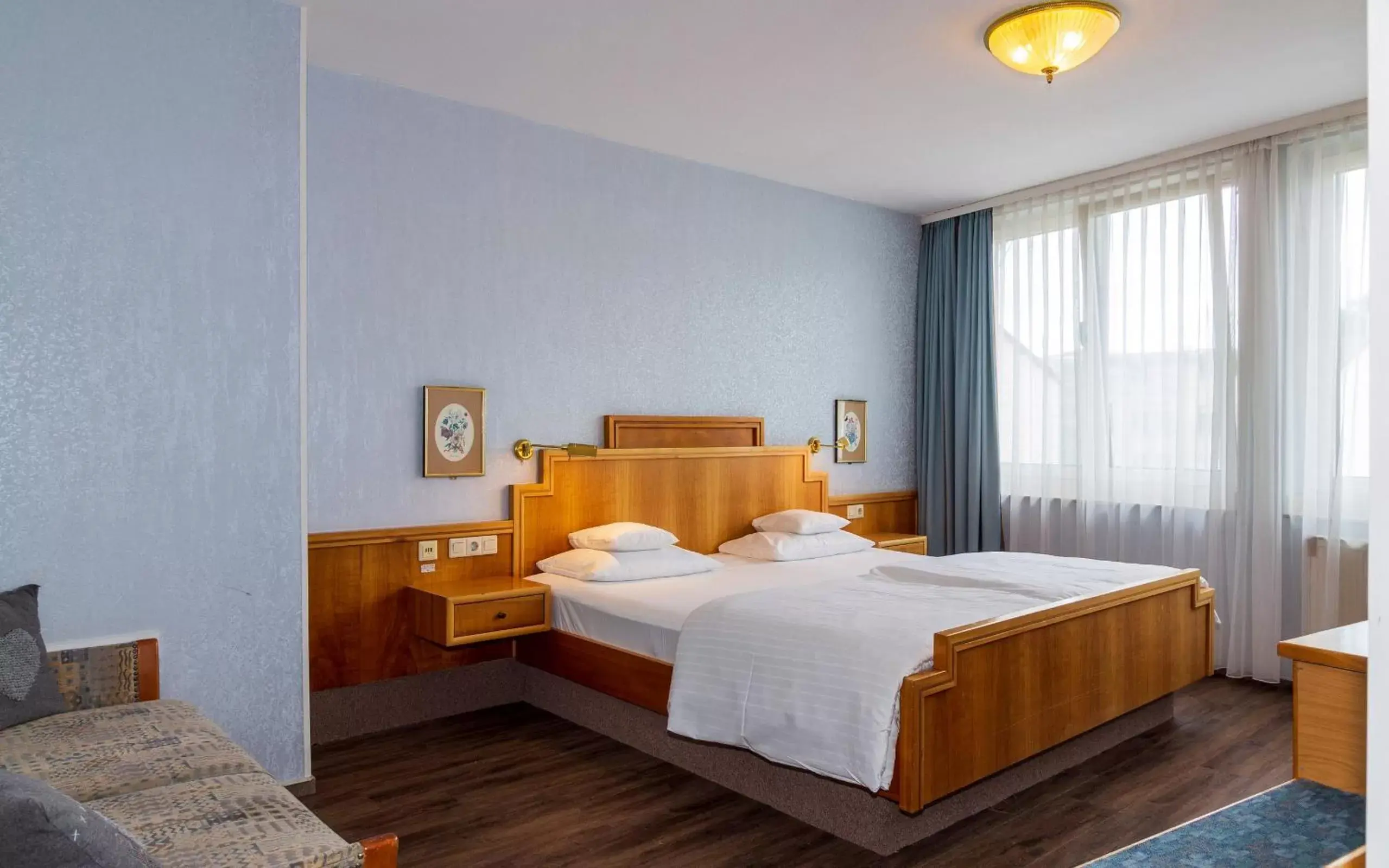 Standard Double Room in Trip Inn Aschaffenburger Hof Standard Double Room in Trip Inn Aschaffenburger Hof