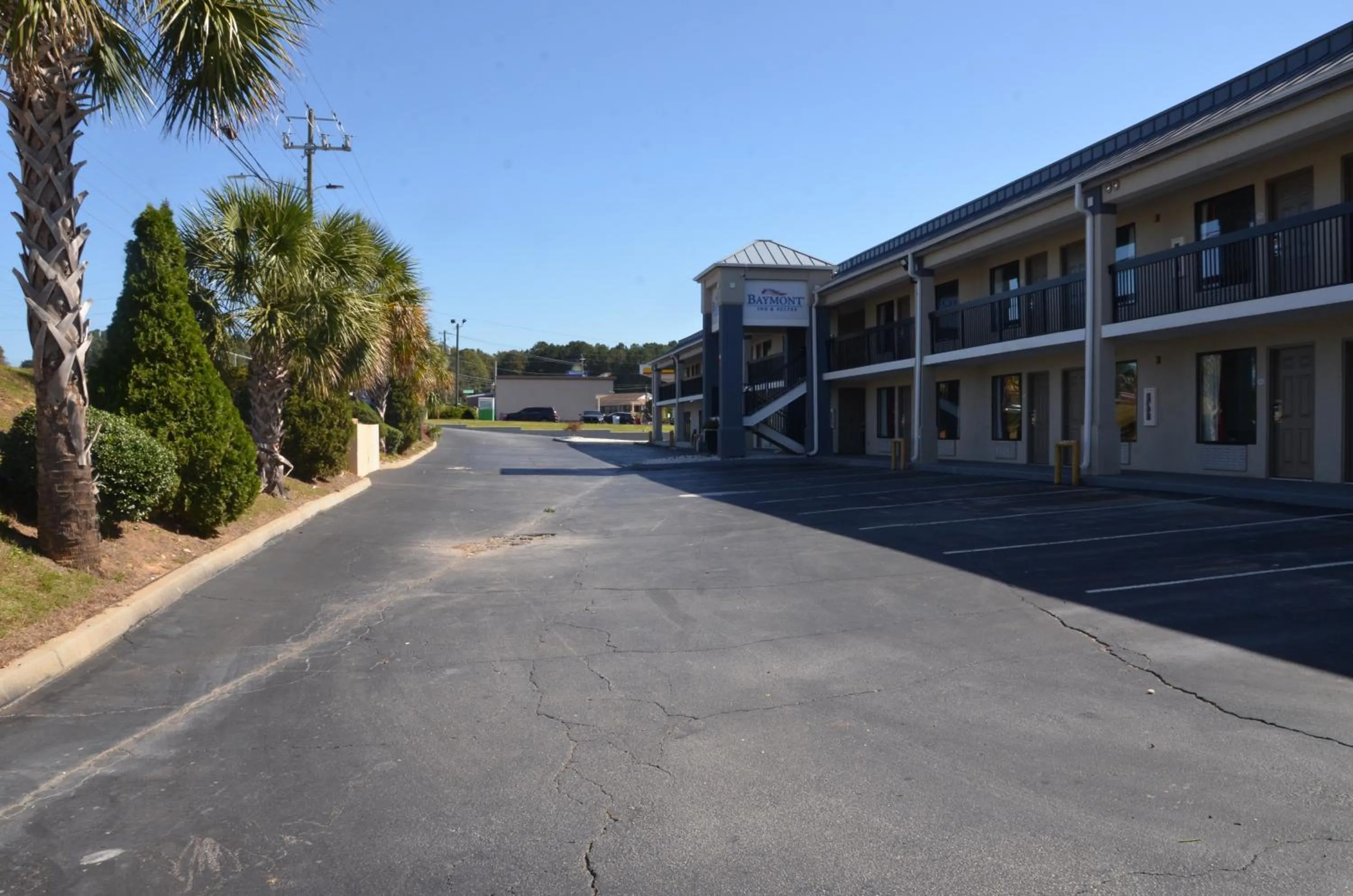 Property Building in BAYMONT INN
