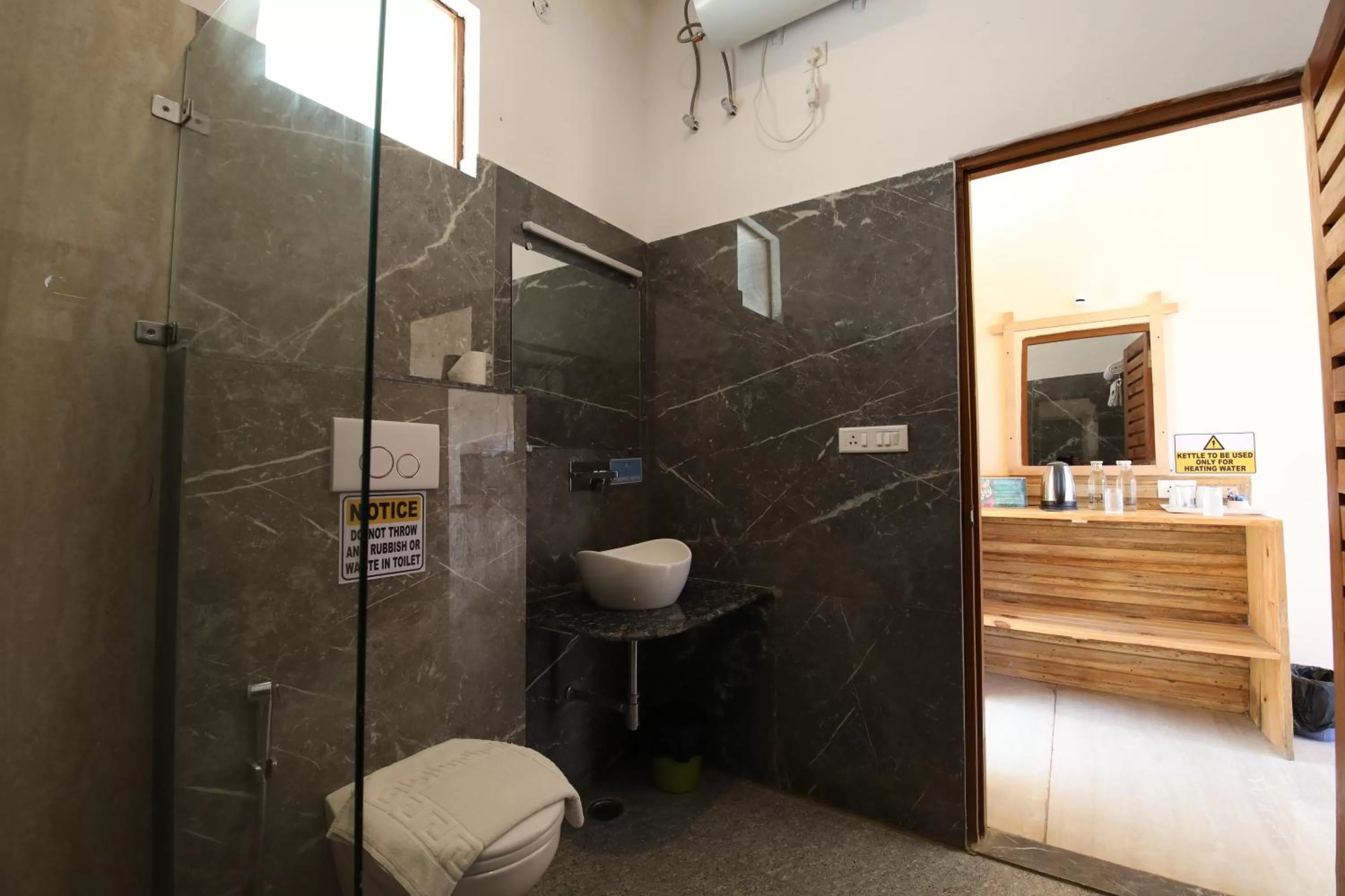 Shower in LaHermitage Resort