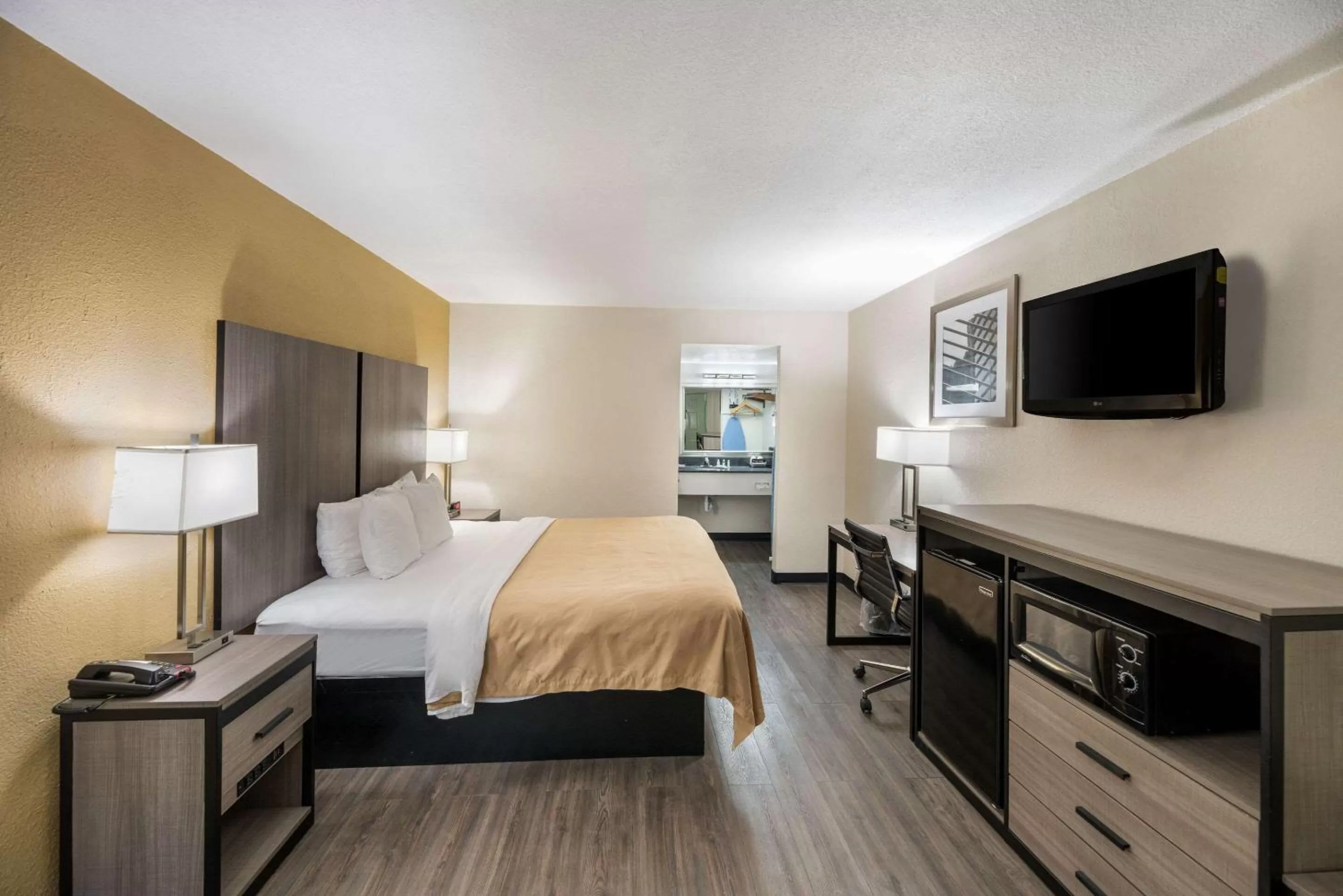 Bedroom, Bed in Quality Inn Fort Stockton