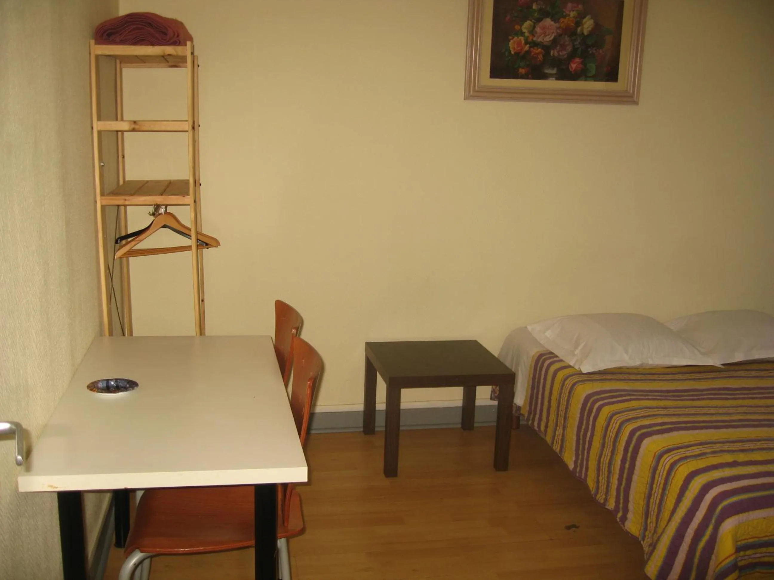 Photo of the whole room, Bed in Au Royal Mad