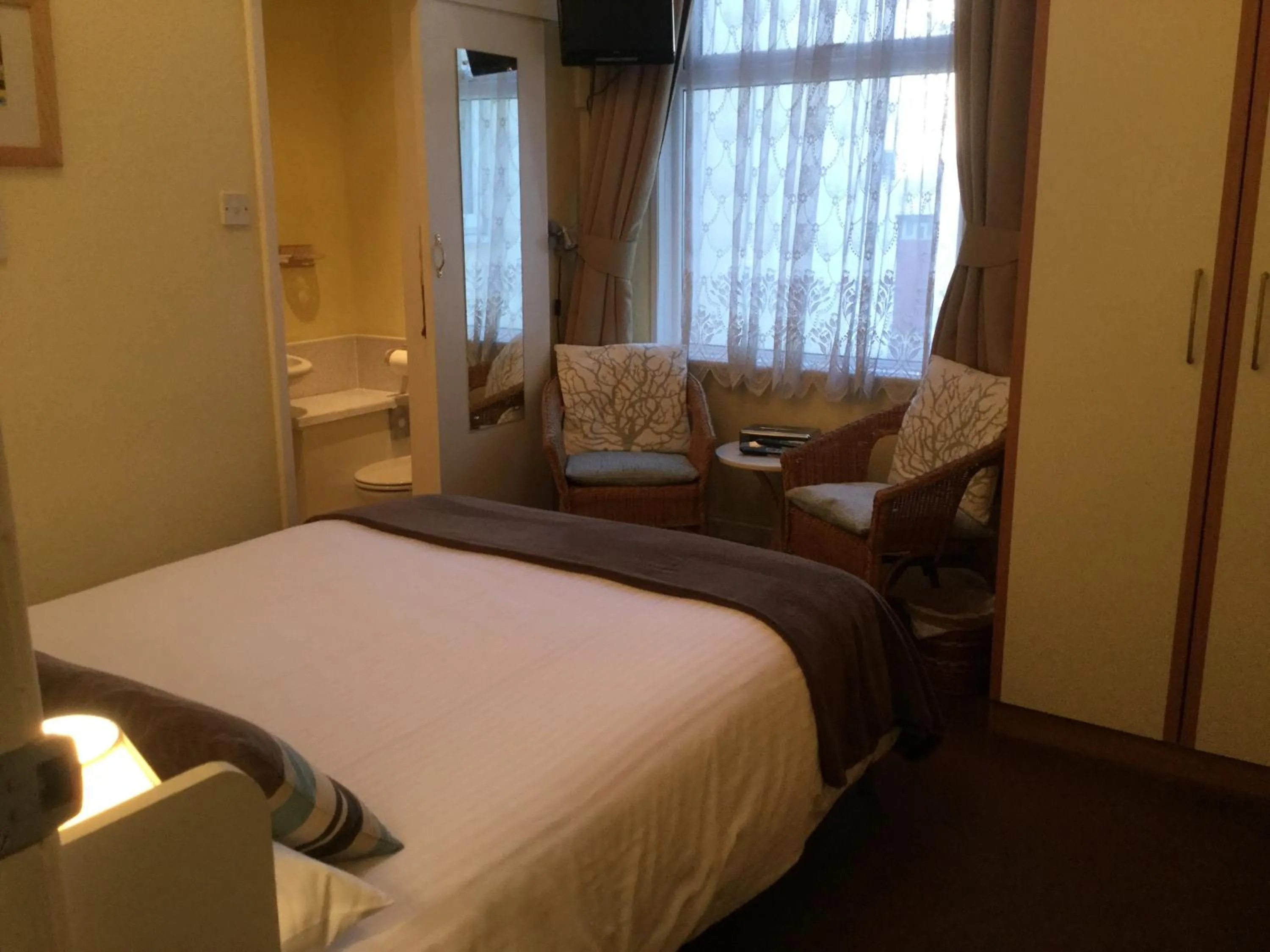 Photo of the whole room in Haven House