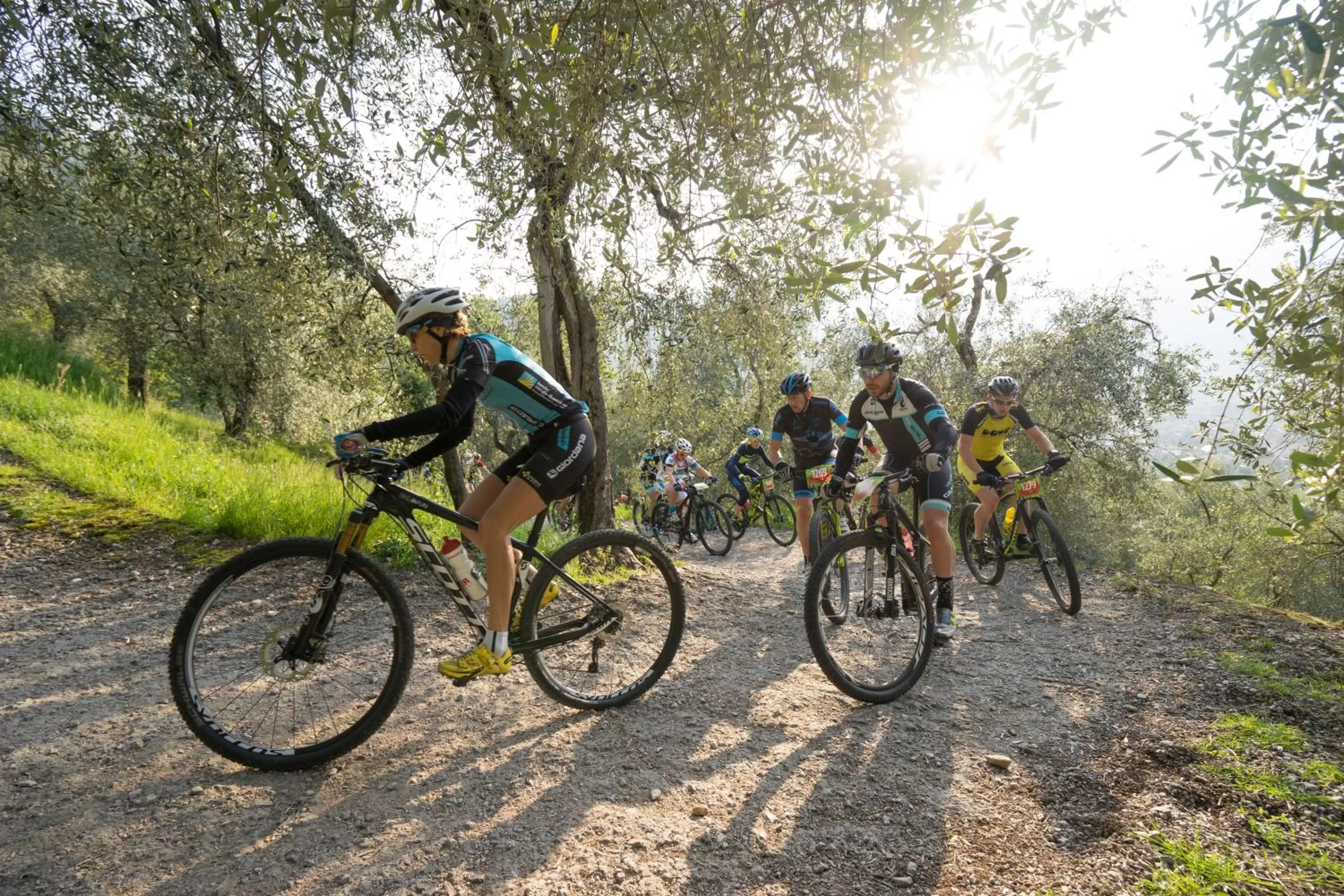 People in HOODY ACTIVE & HAPPINESS HOTEL