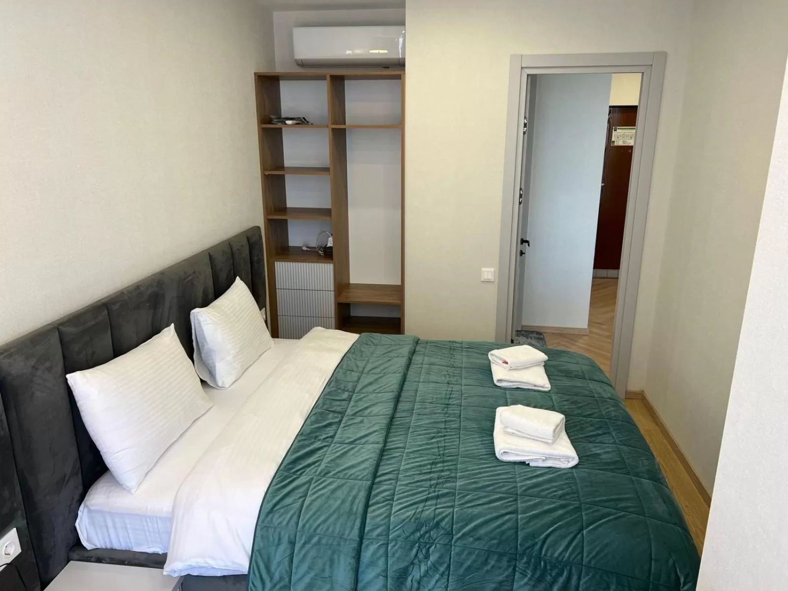 Bed in Aparthotel Holiday Lux Batumi