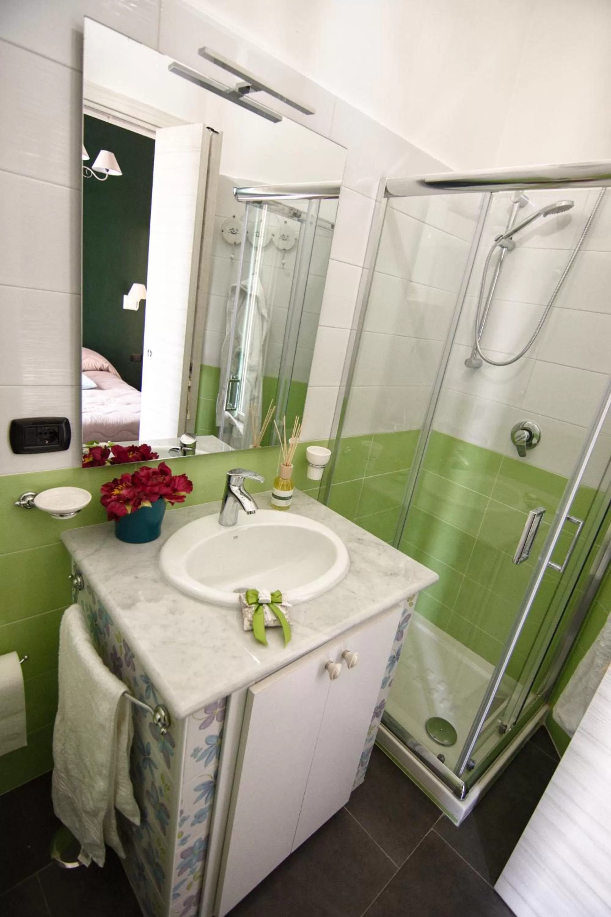 Shower in B&B Grazia