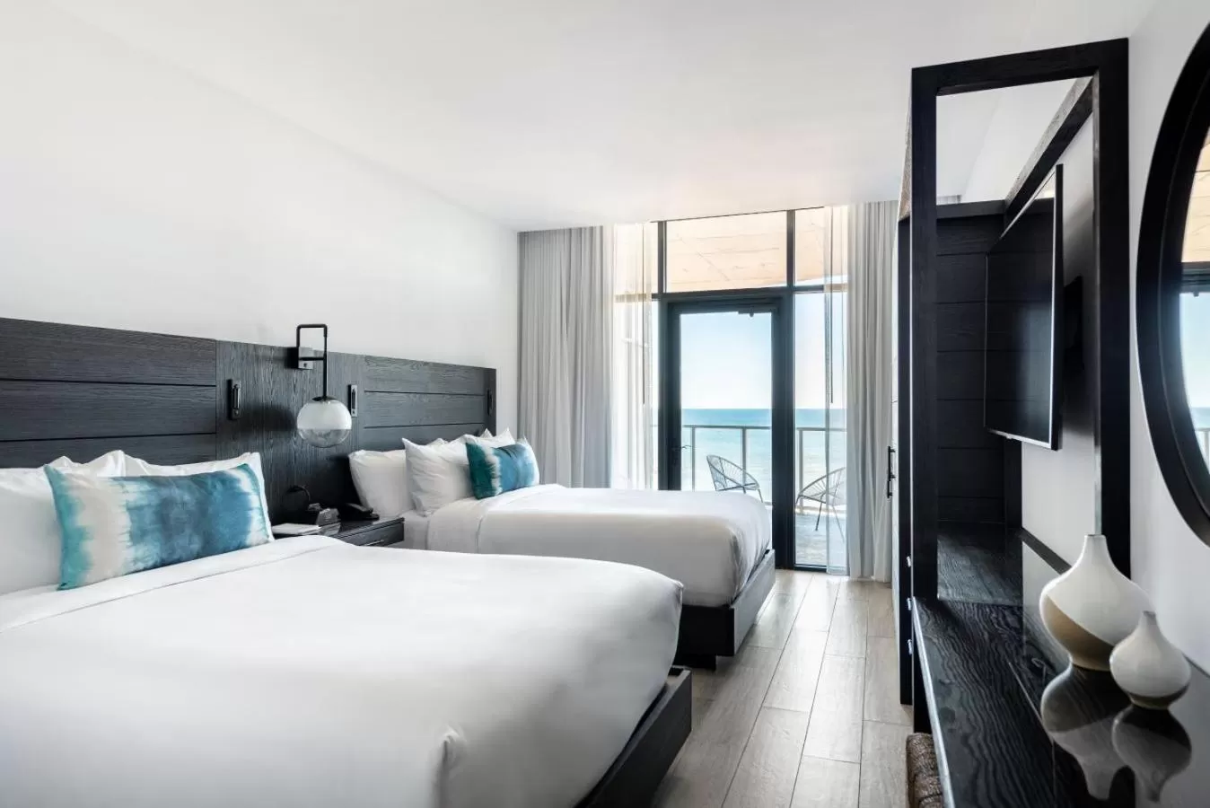 Photo of the whole room, Bed in Wave Resort