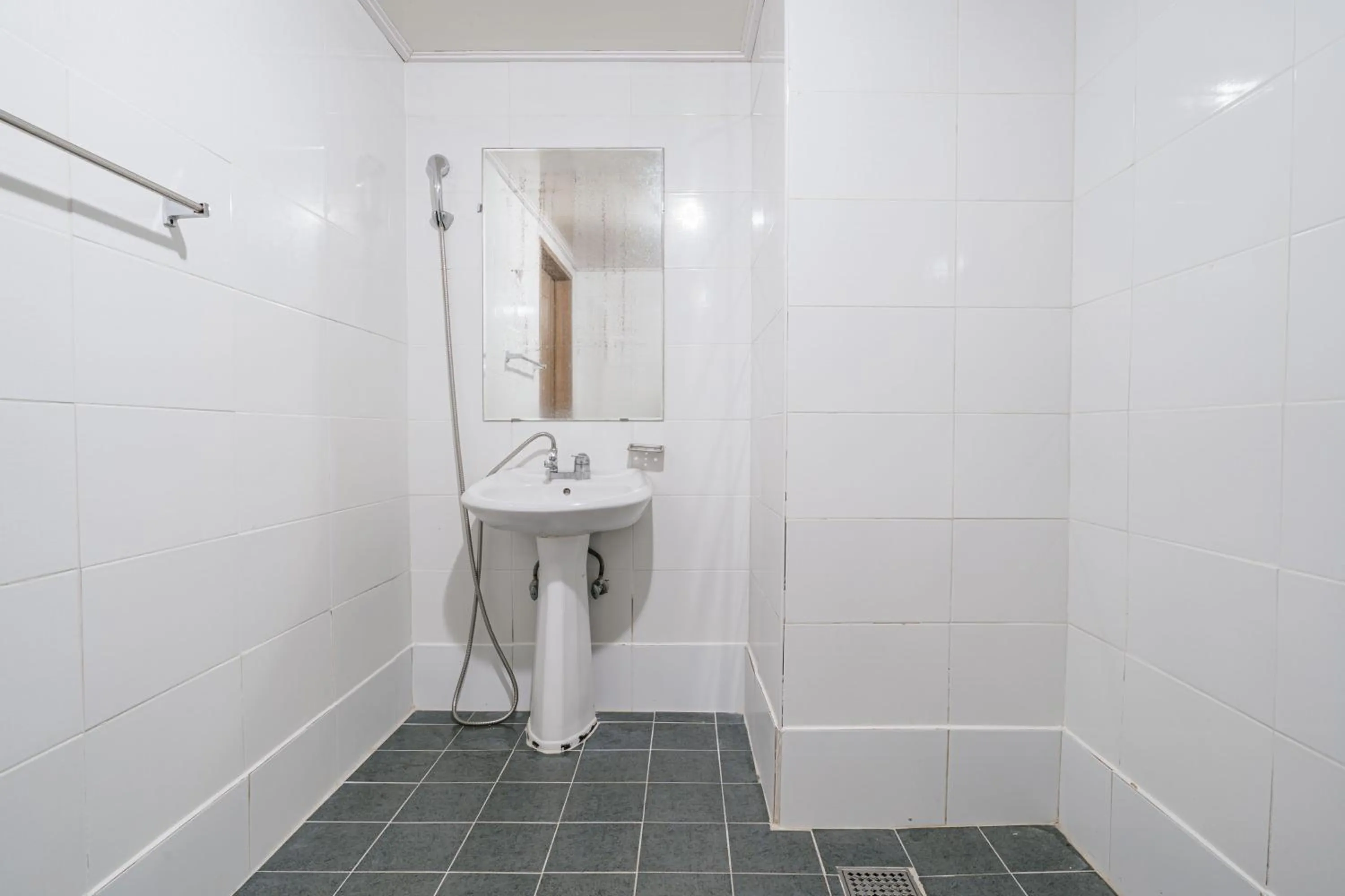 Bathroom in Miju Hotel