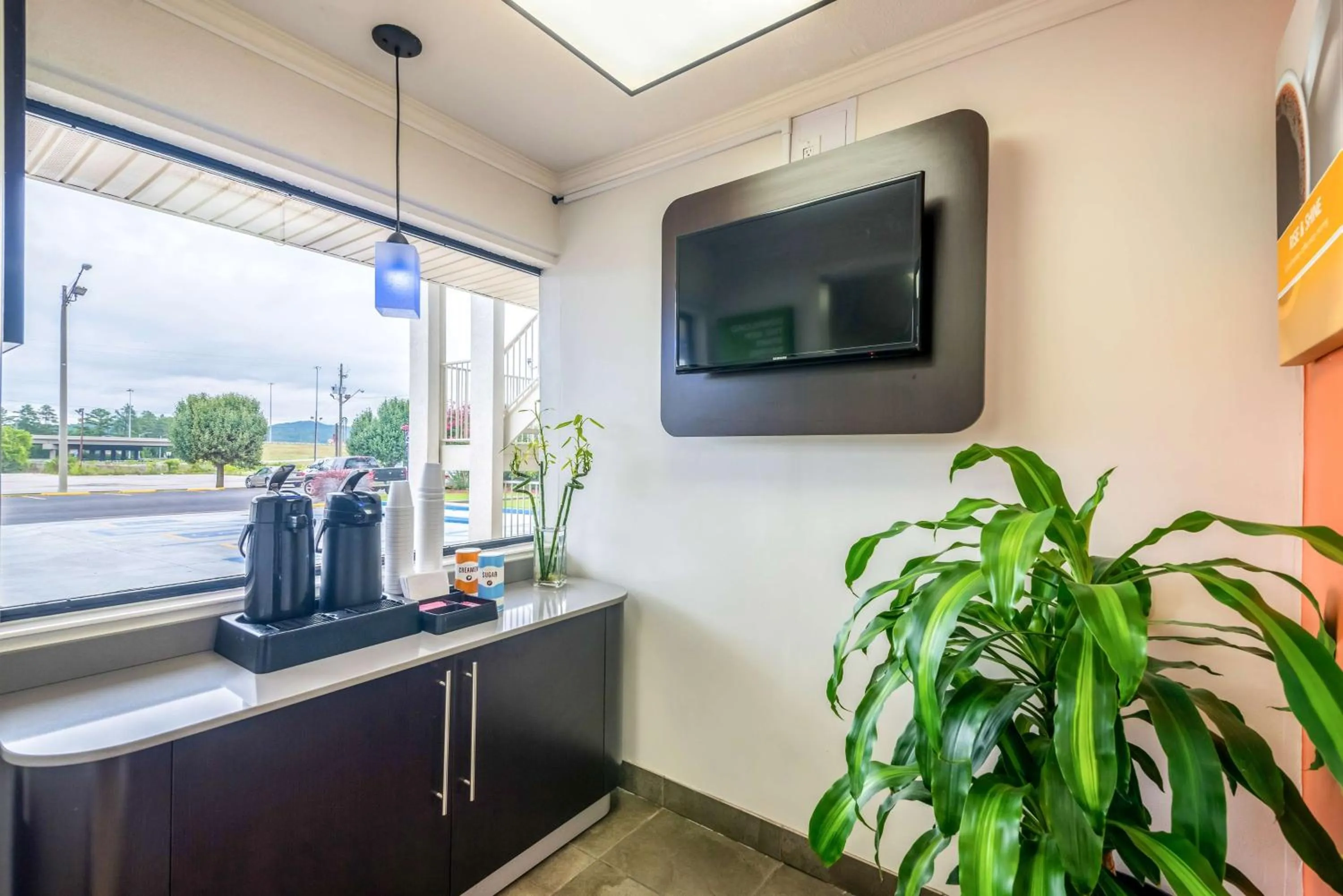 Lobby or reception in Motel 6-Anniston, AL