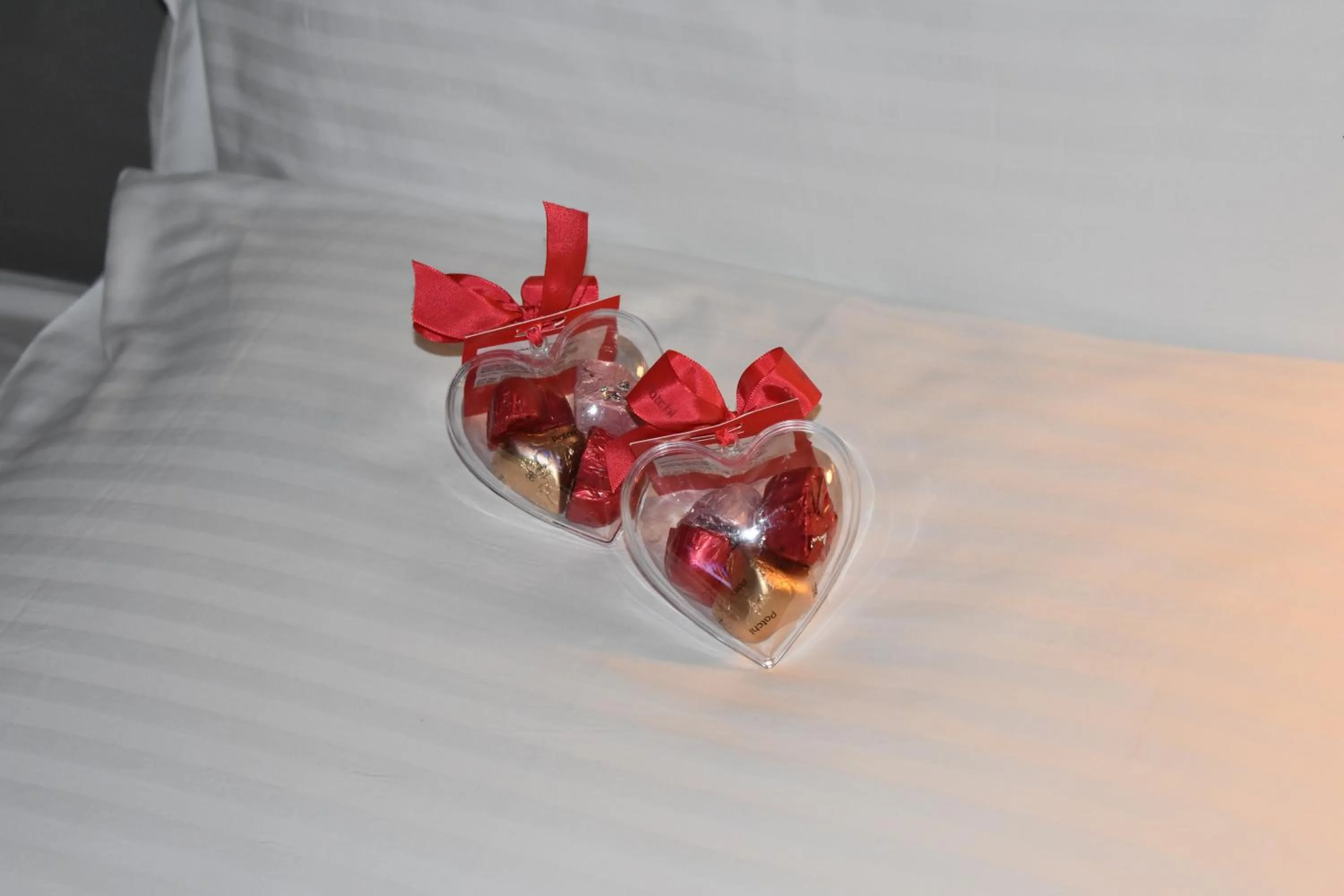 Food, Bed in ParkTower Suites