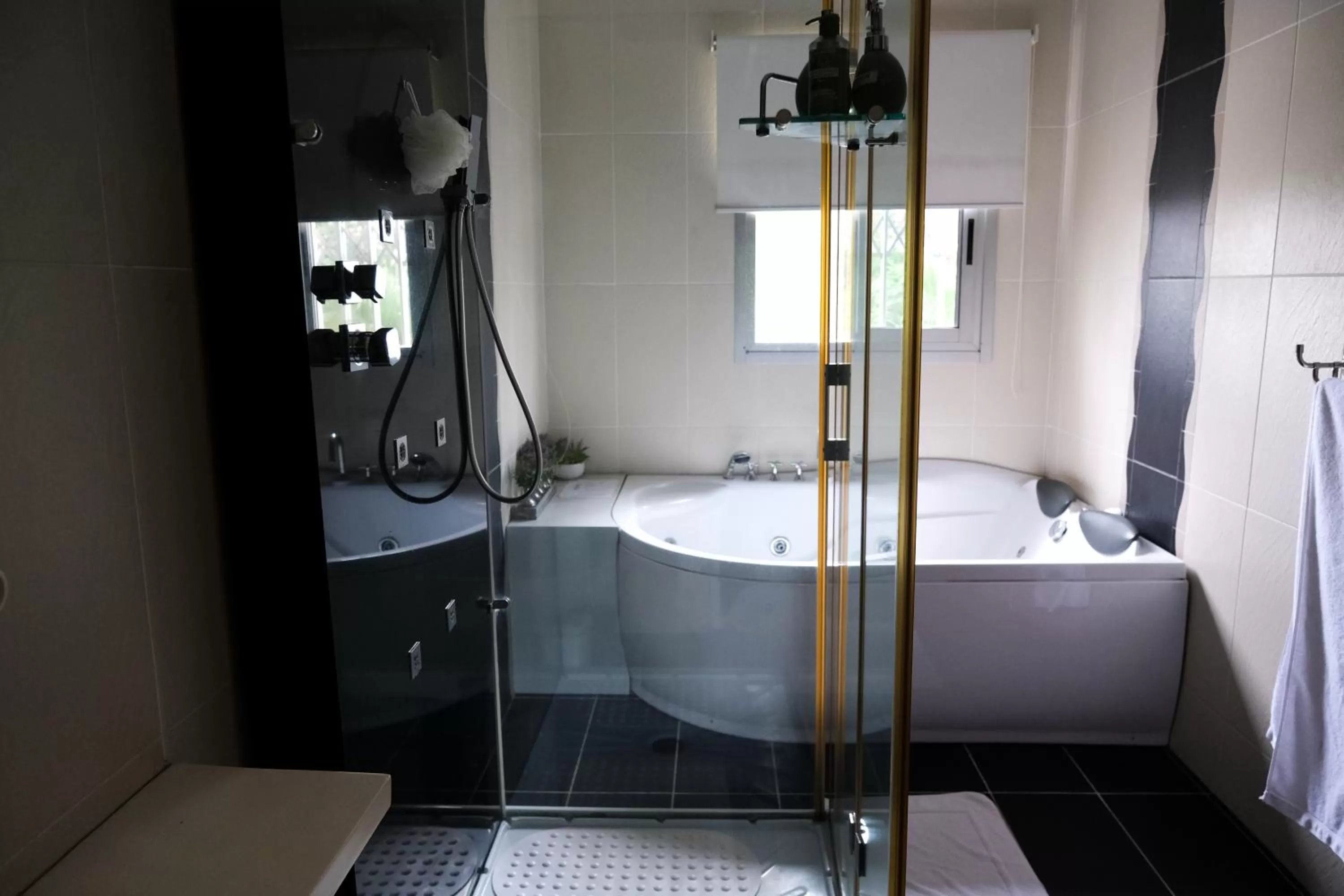 Bathroom in Villa Ayaba