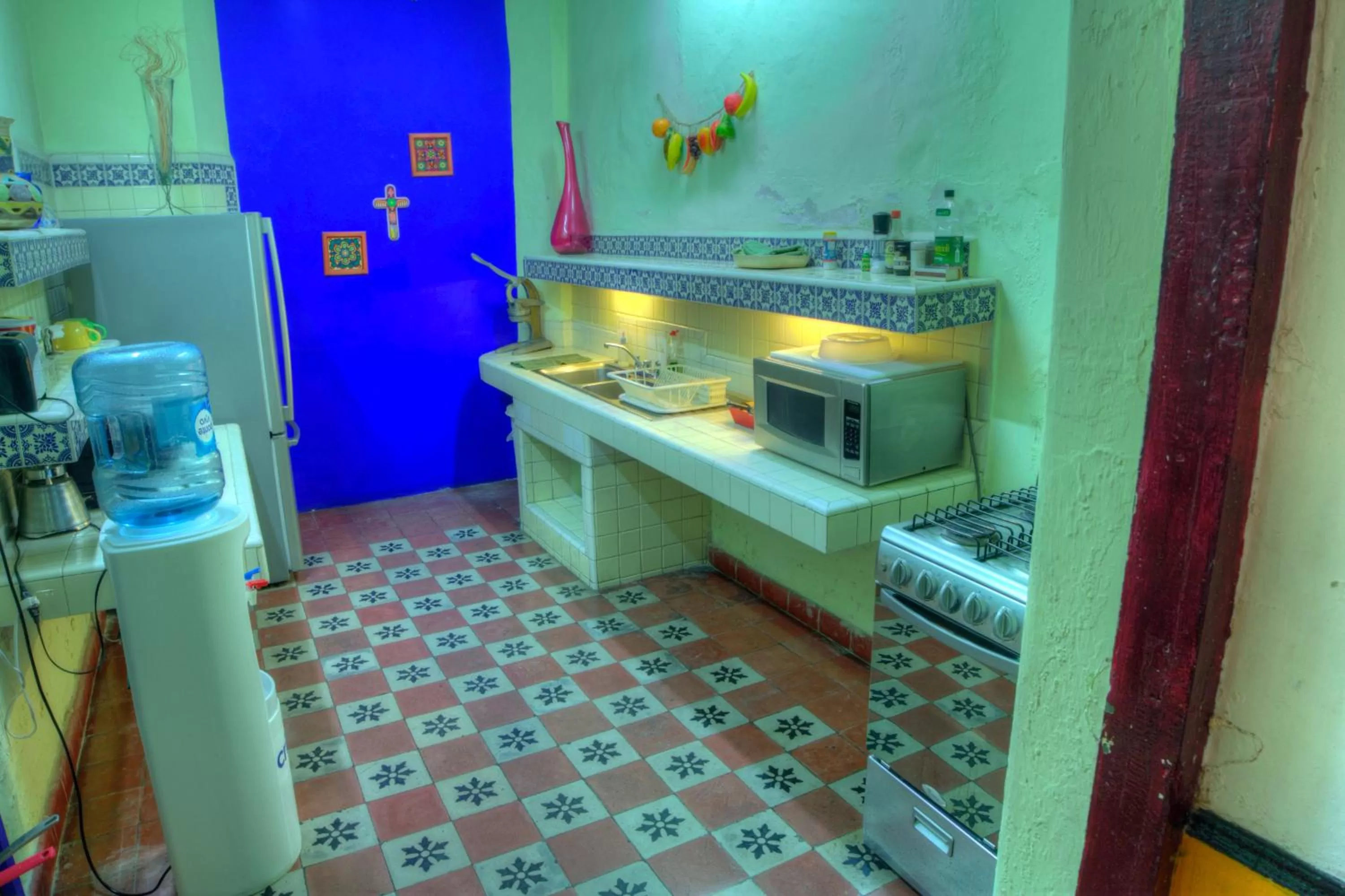 Communal kitchen in Hotel Luz en Yucatan