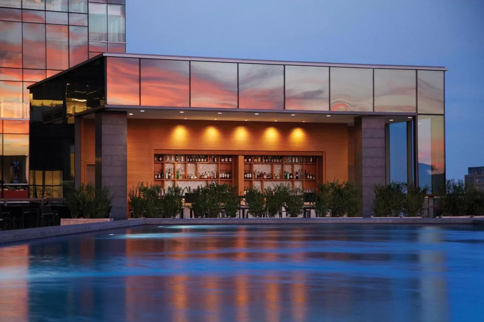 Swimming pool in Four Seasons Baltimore