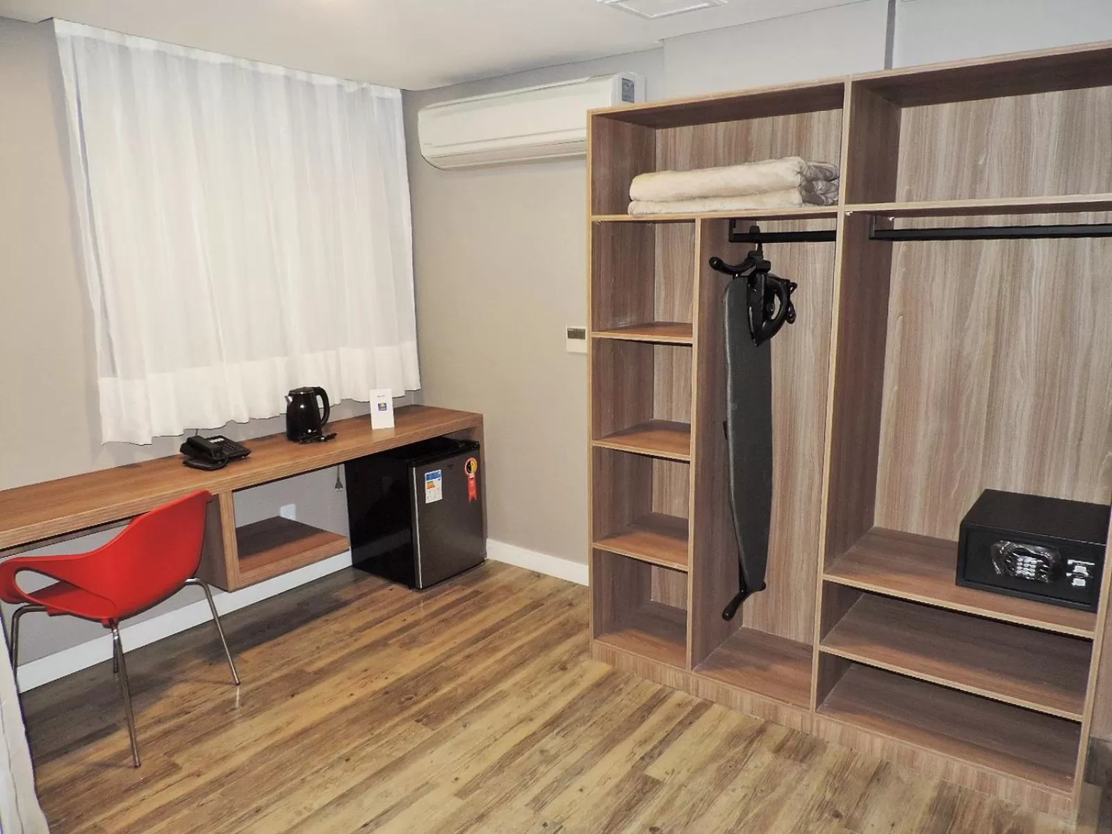 wardrobe in Comfort Hotel Maceió