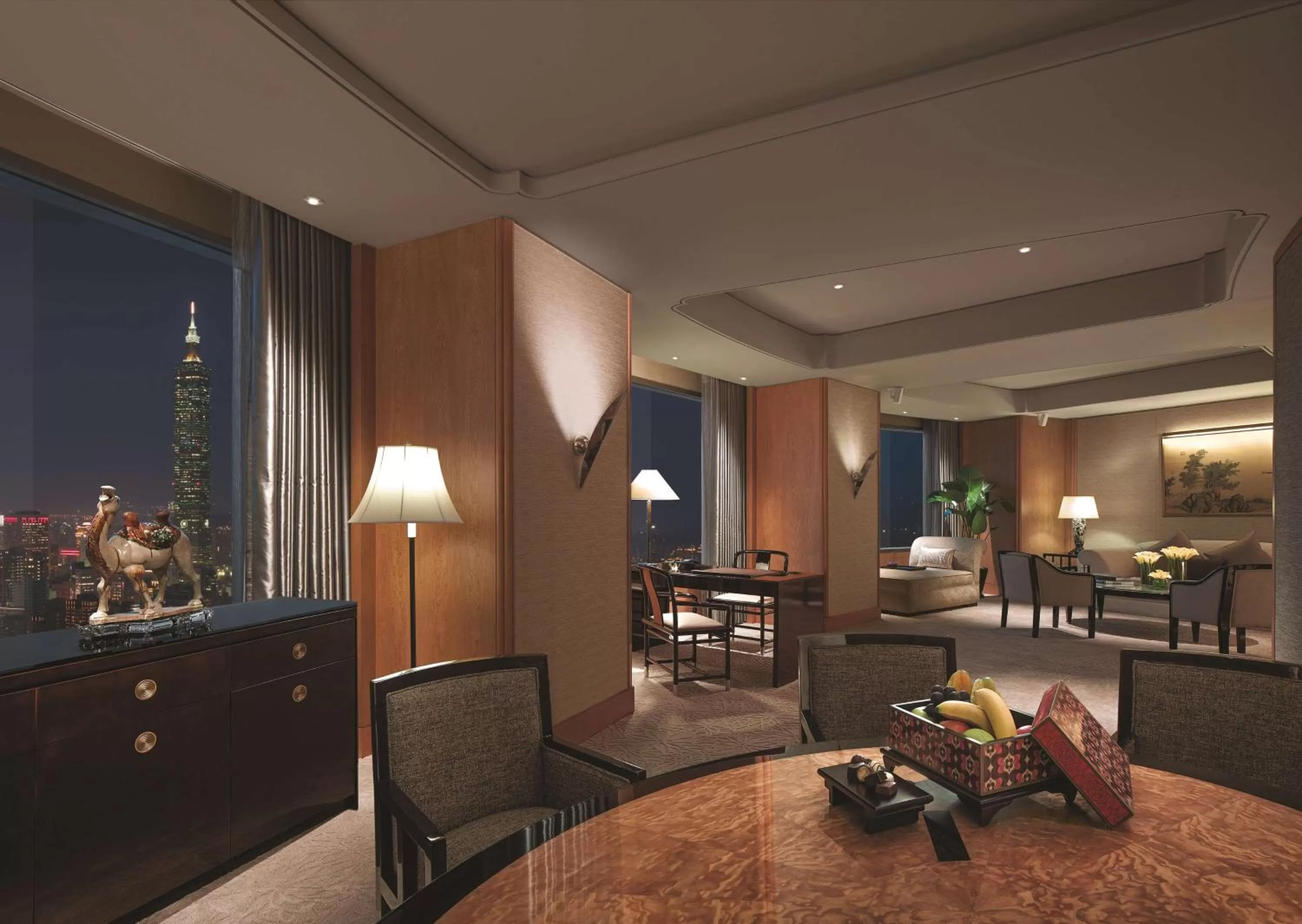 Living room in Shangri-La Far Eastern, Taipei