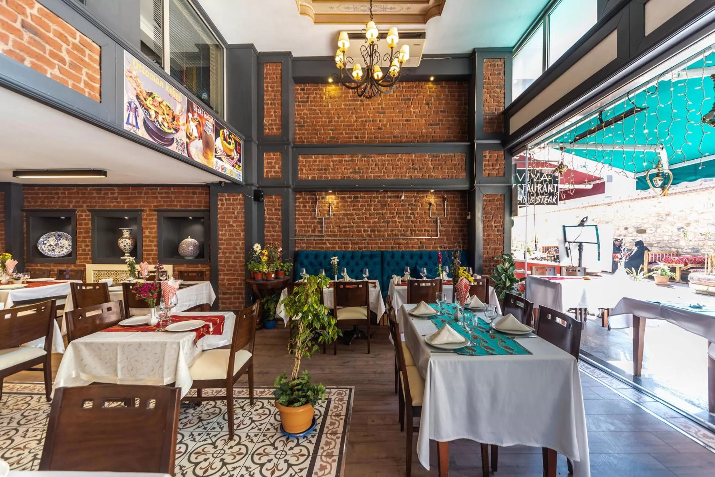 Restaurant/places to eat in Viva Deluxe Hotel