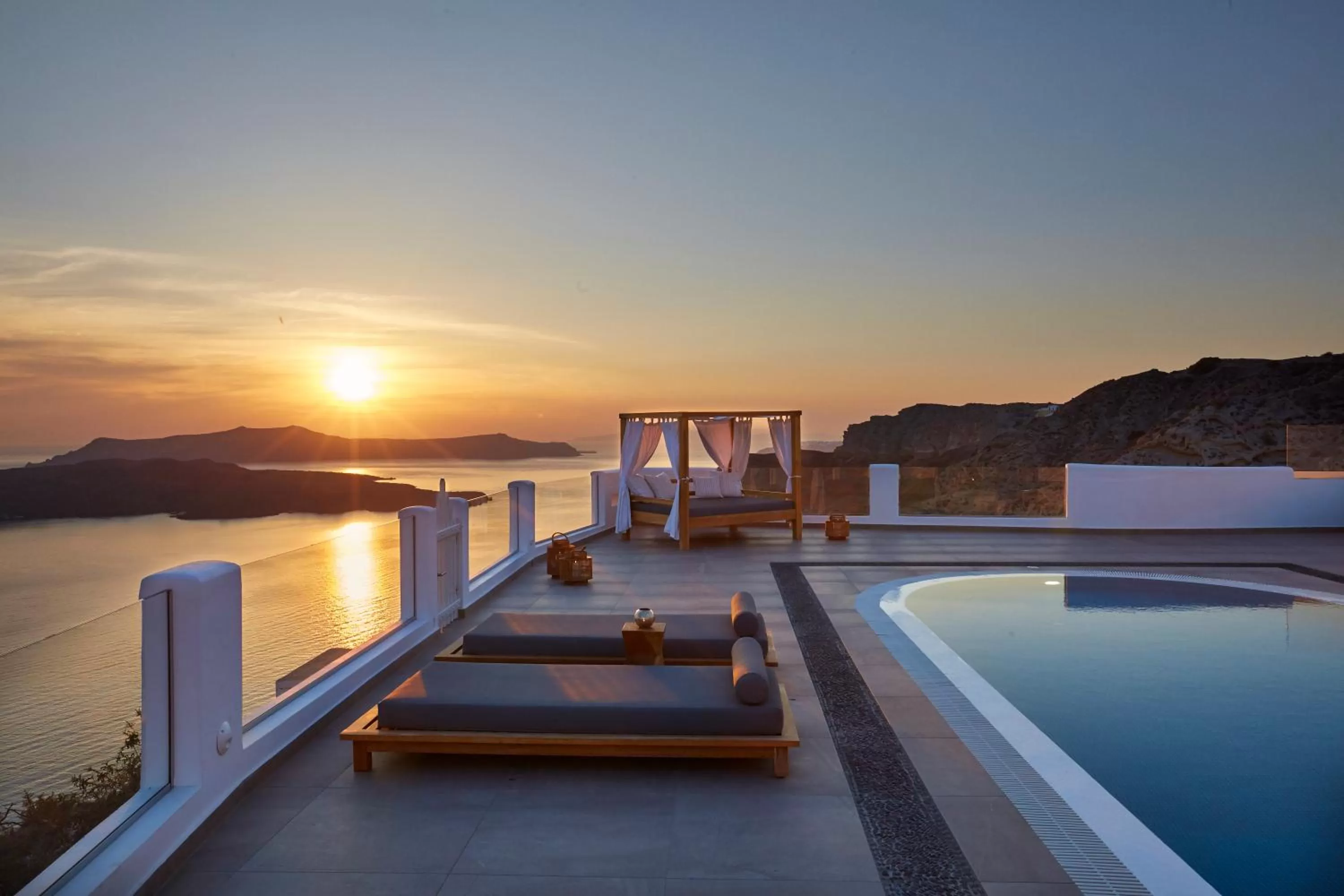 Time of day in Volcano View by Caldera Collection