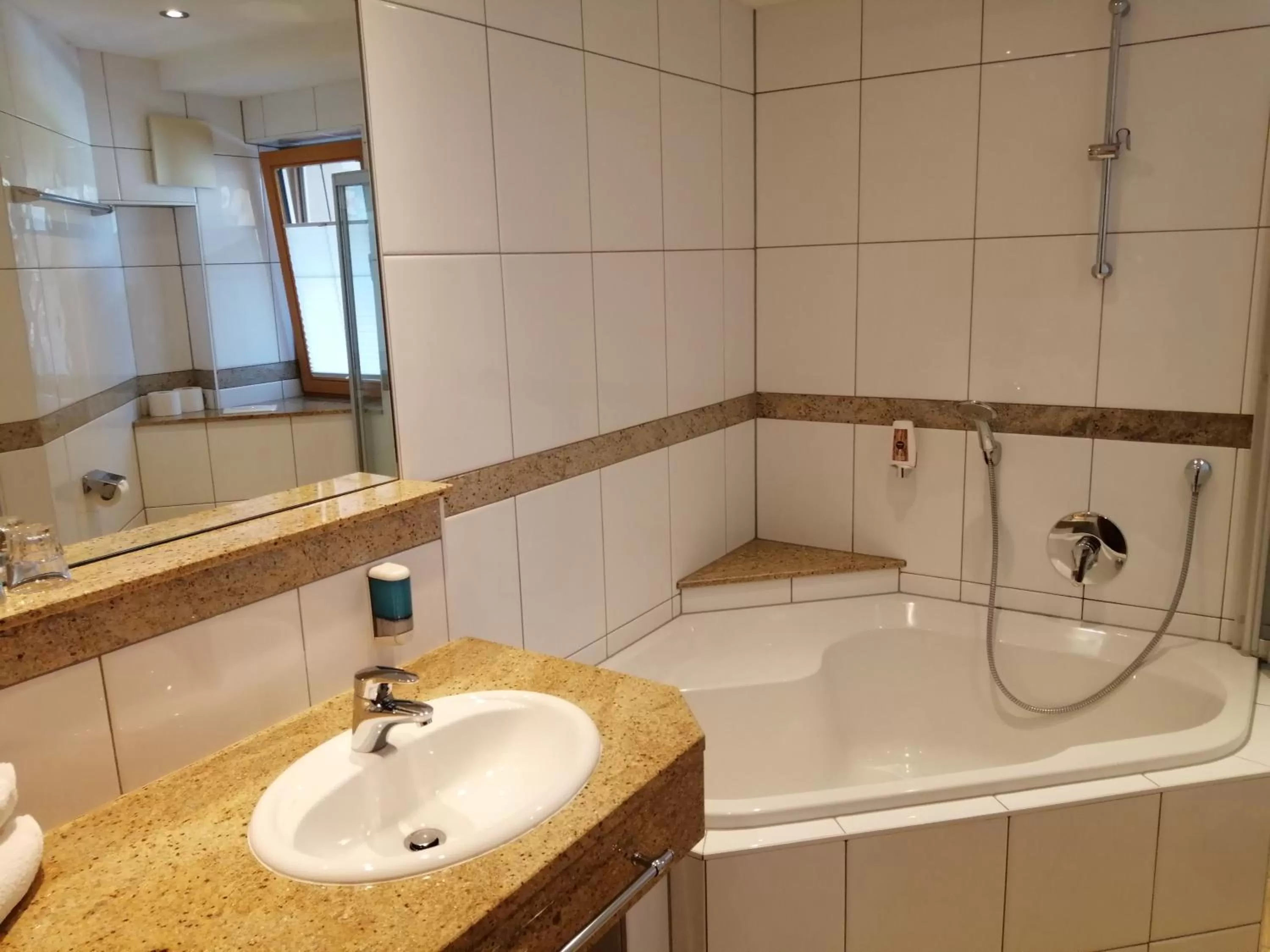 Bathroom in Hotel Enzian