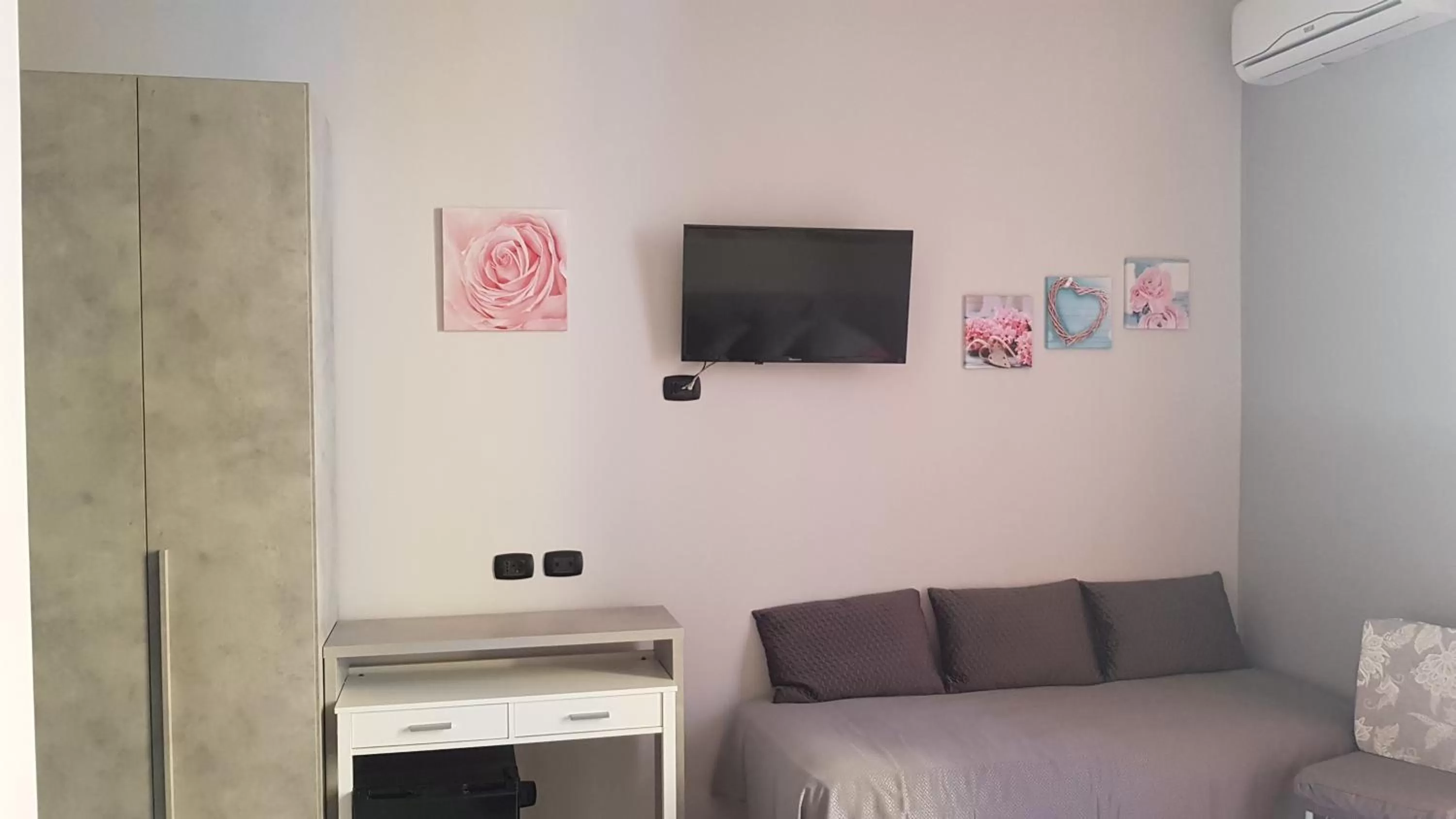 TV and multimedia in May Dream