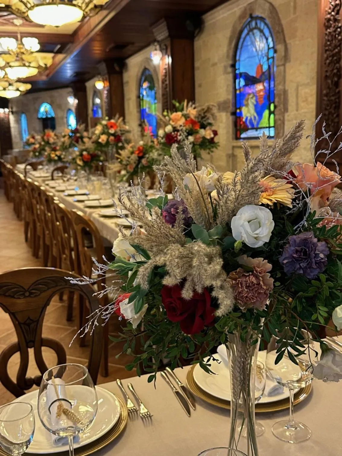 Restaurant/places to eat in Dinasty Hotel