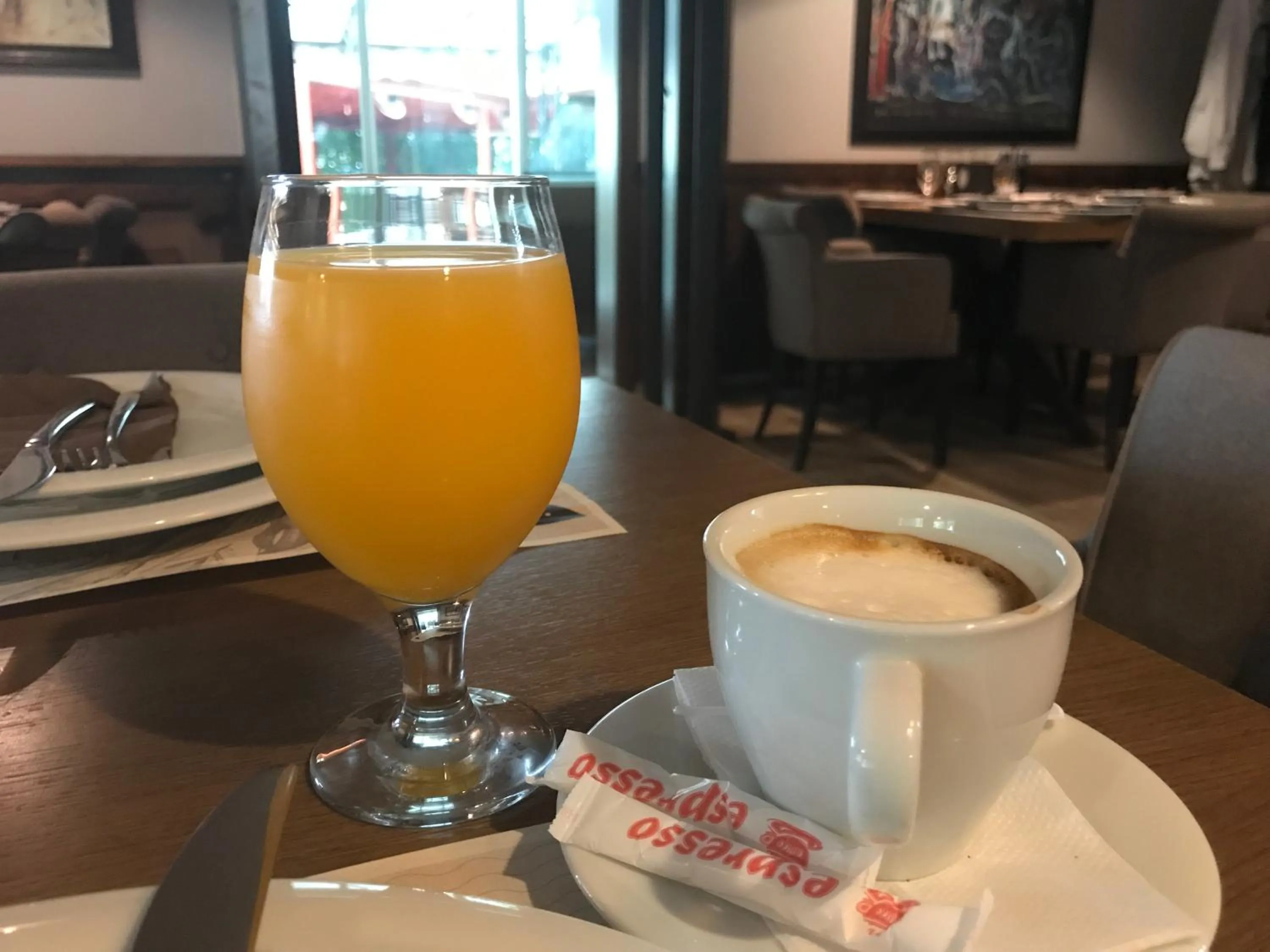 Hotel Aristocrat & Fish Restaurant