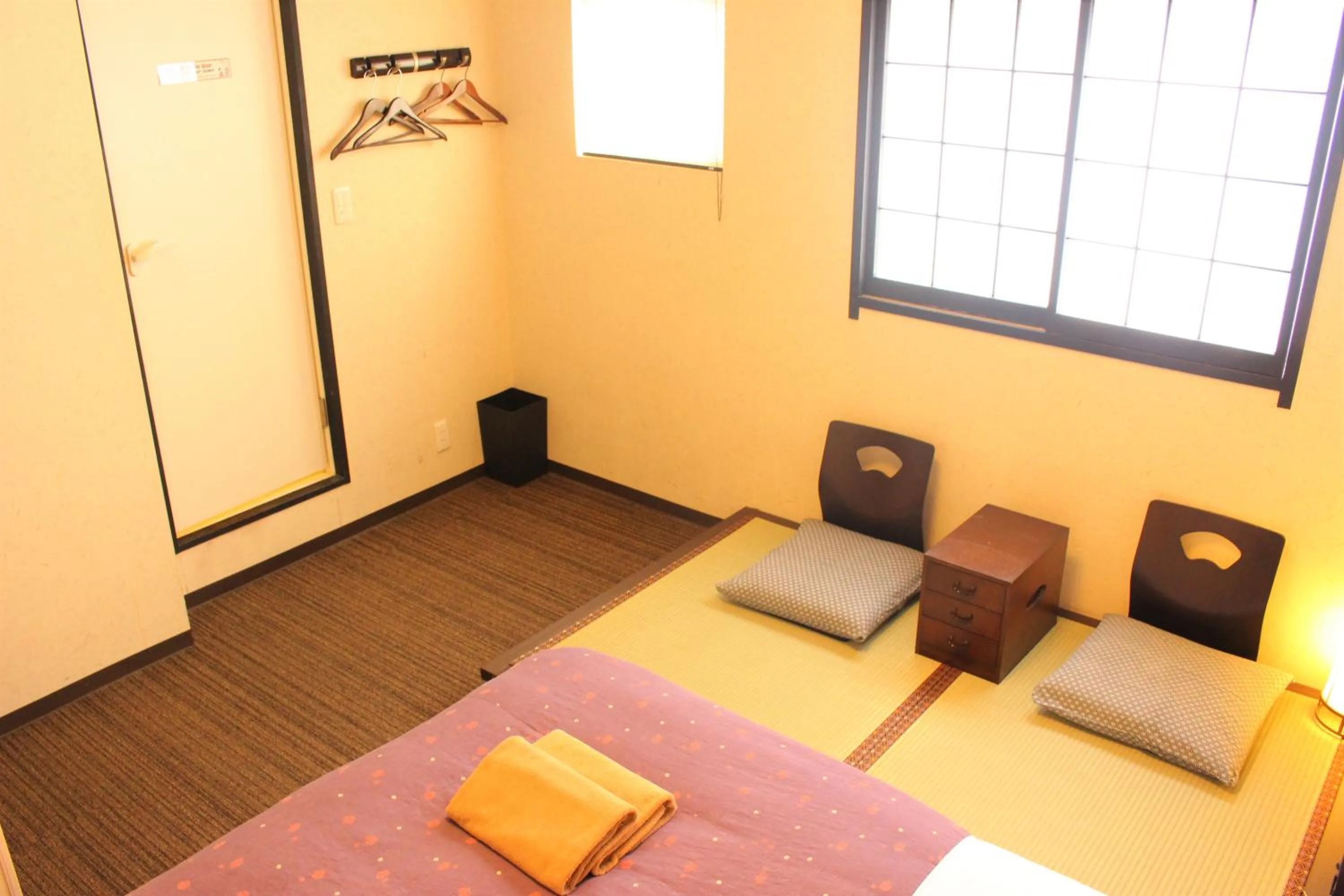 Photo of the whole room, Bed in K's House Tokyo Oasis - Quality Hostel in Asakusa