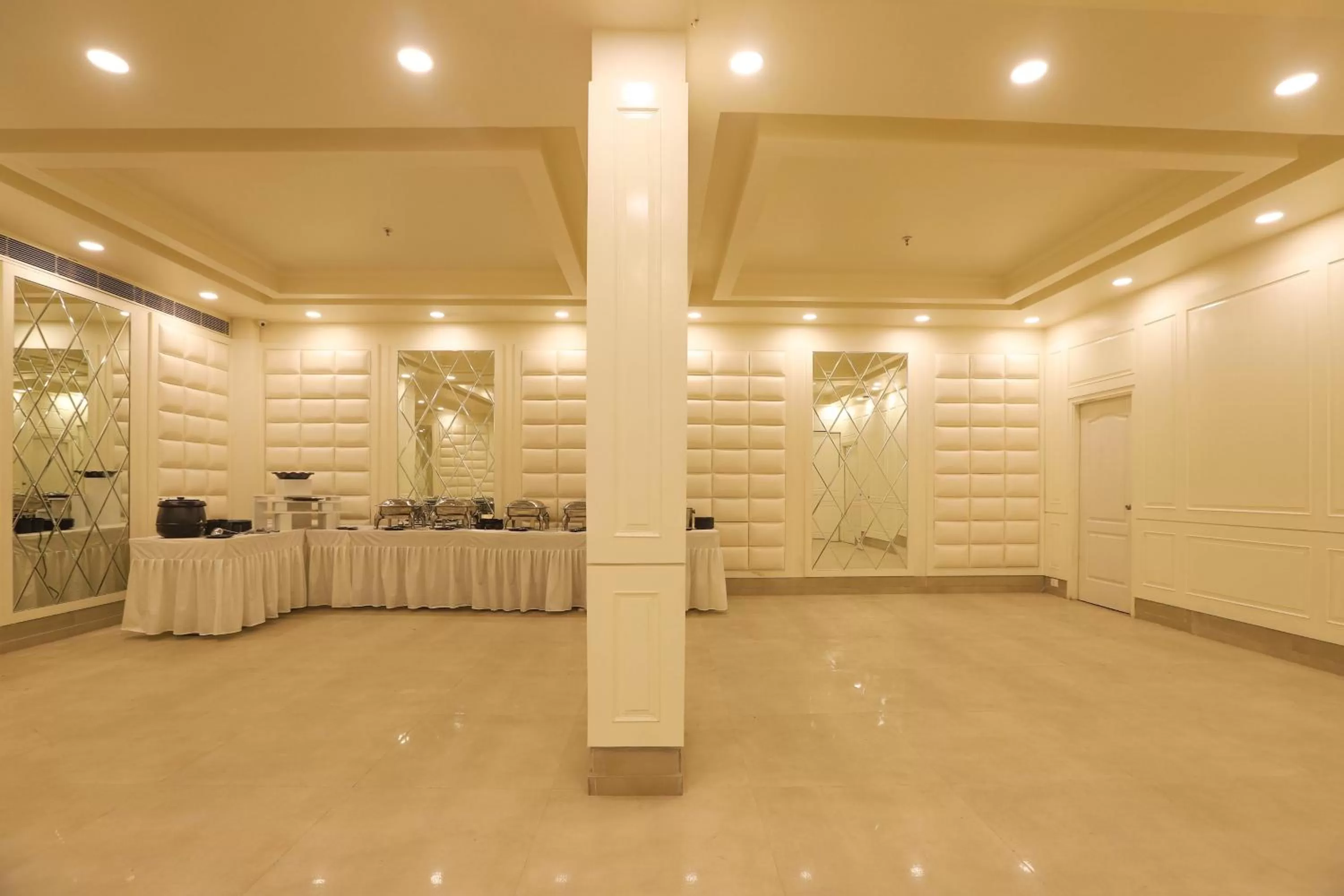 Business facilities in Hotel Magenta-City Center Bani Park Jaipur