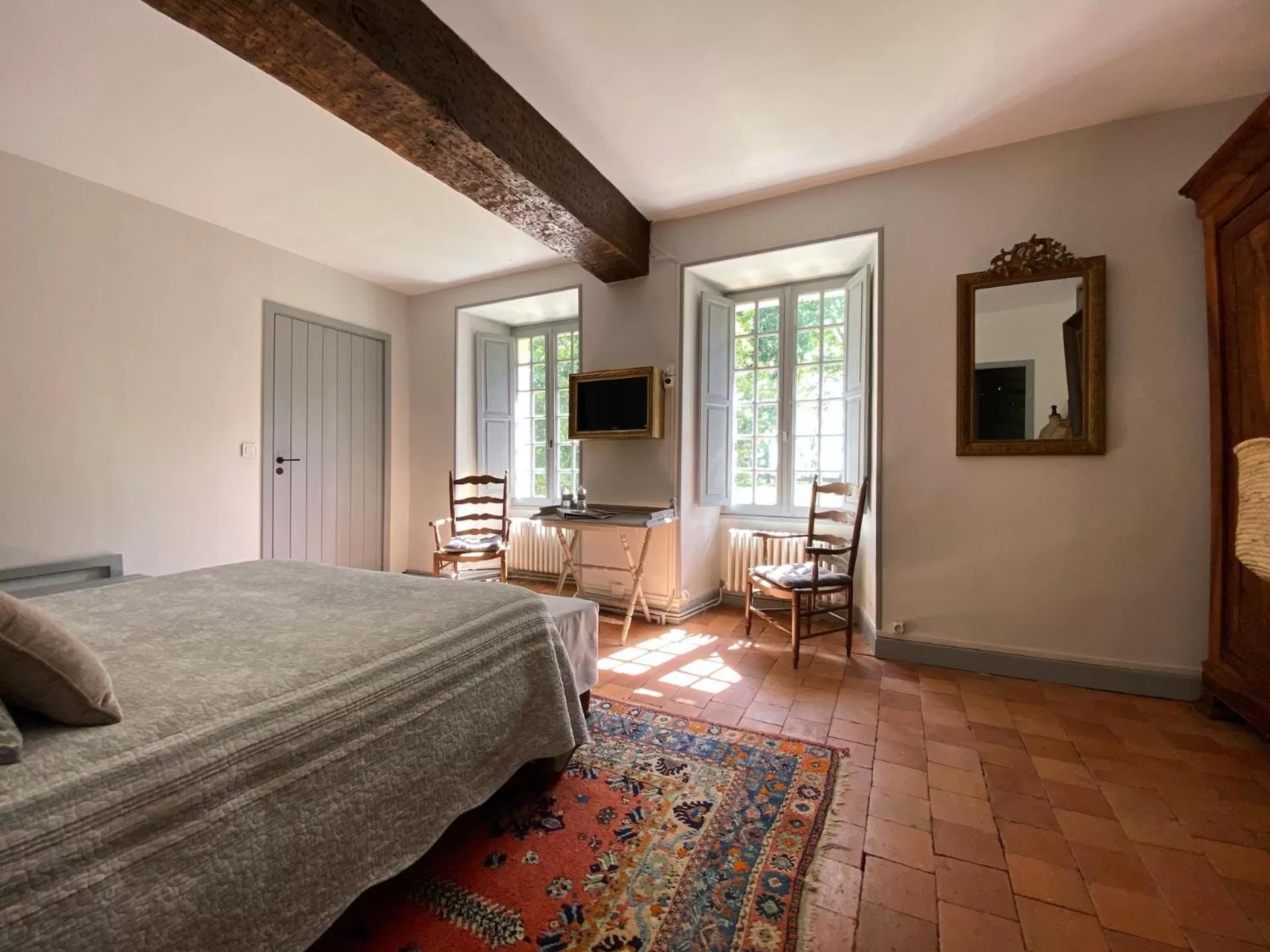 Photo of the whole room, Bed in Le Petit Chateau De Sainte Colombe