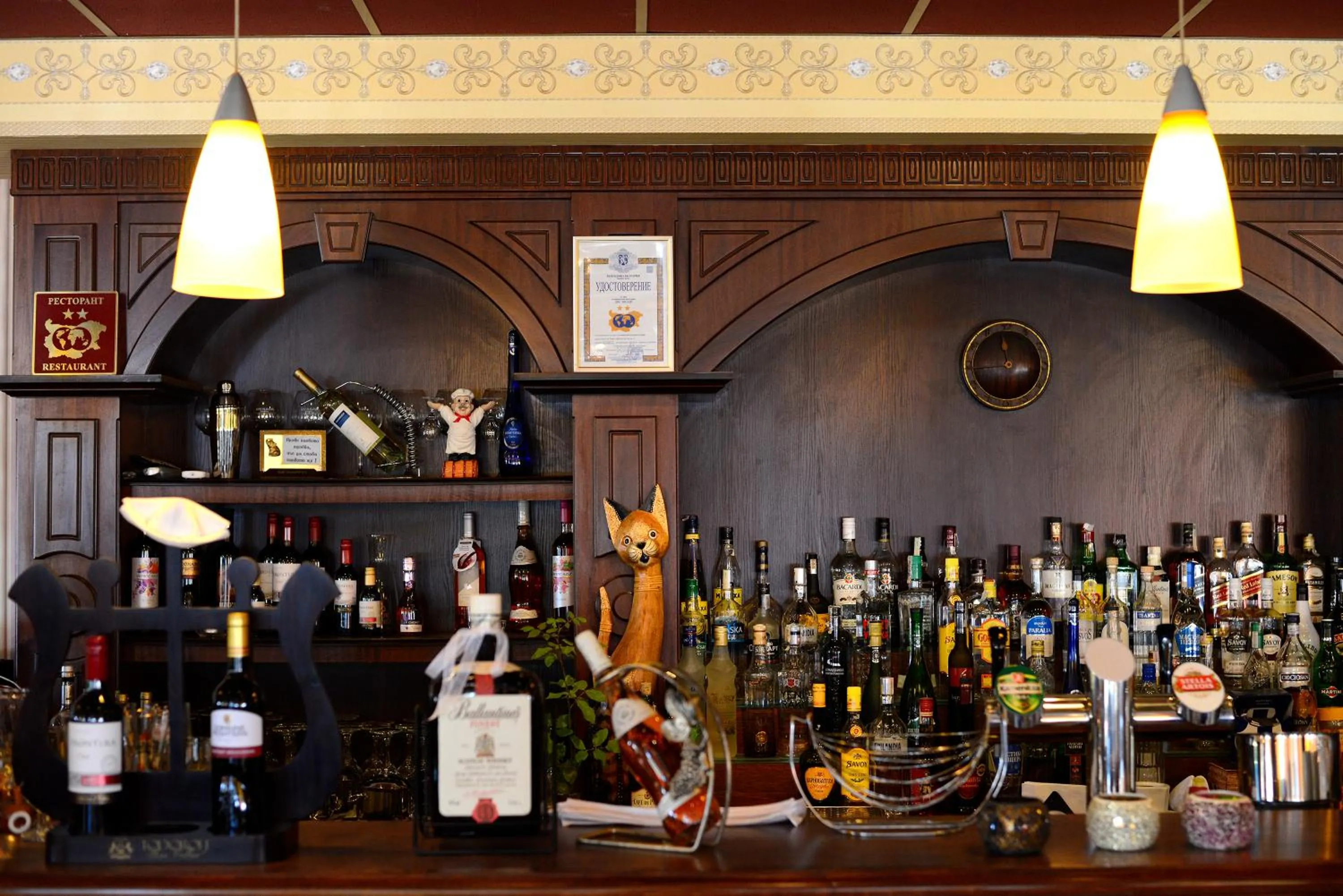 Lounge or bar in Royal Beach