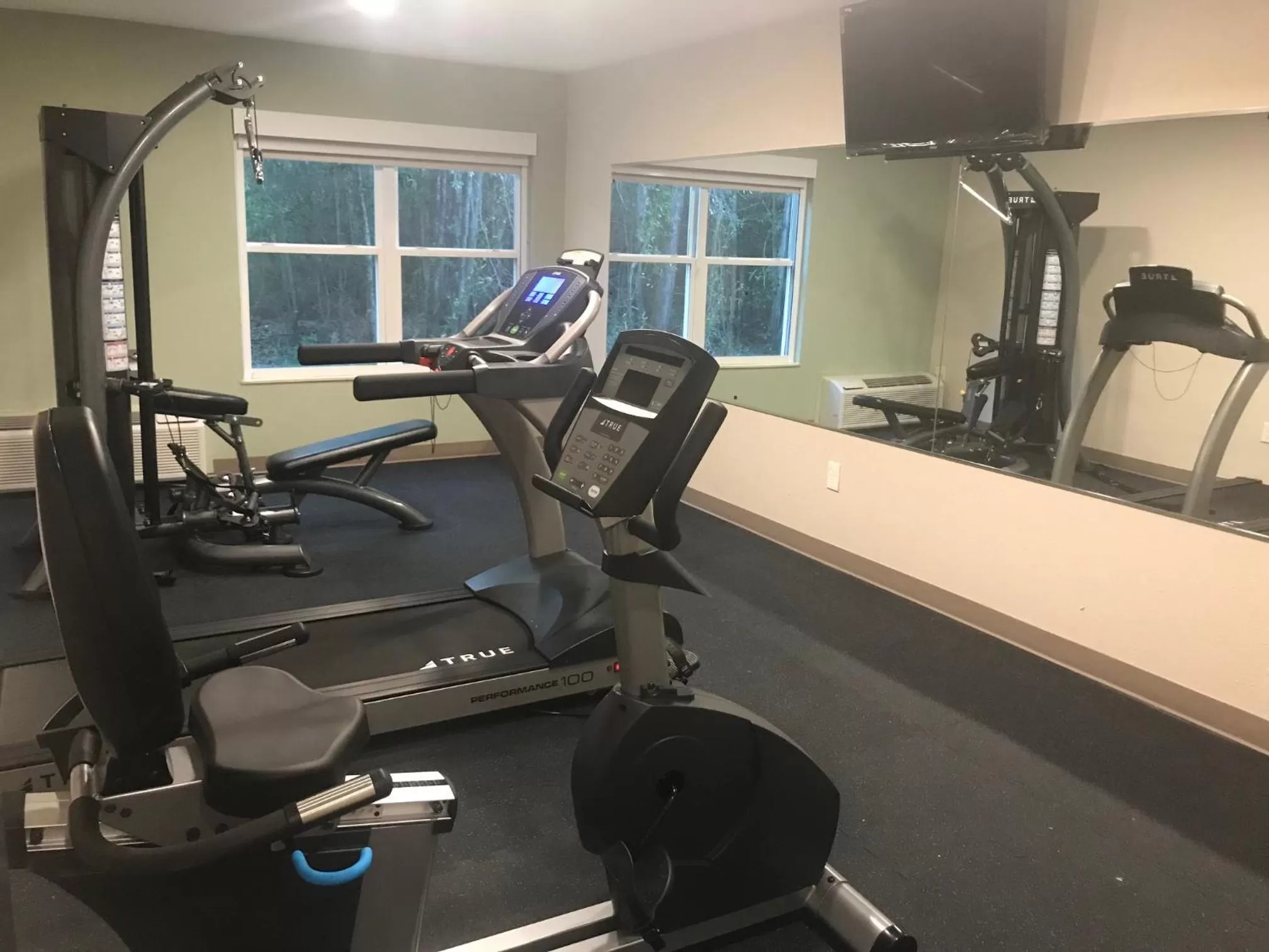 Fitness centre/facilities in Baymont by Wyndham Lake Park Valdosta I75