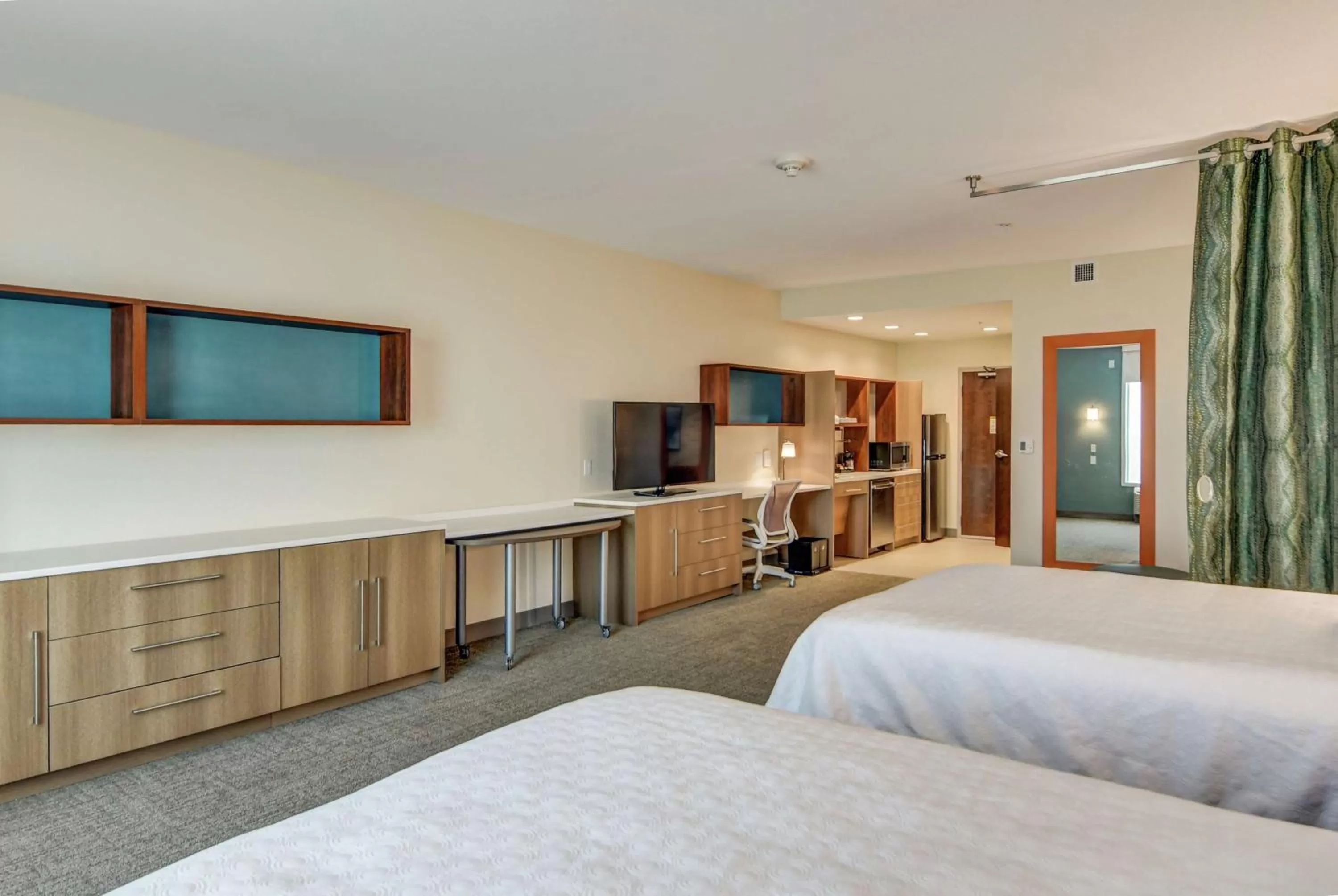 Bedroom, Bed in Home2 Suites By Hilton Foley