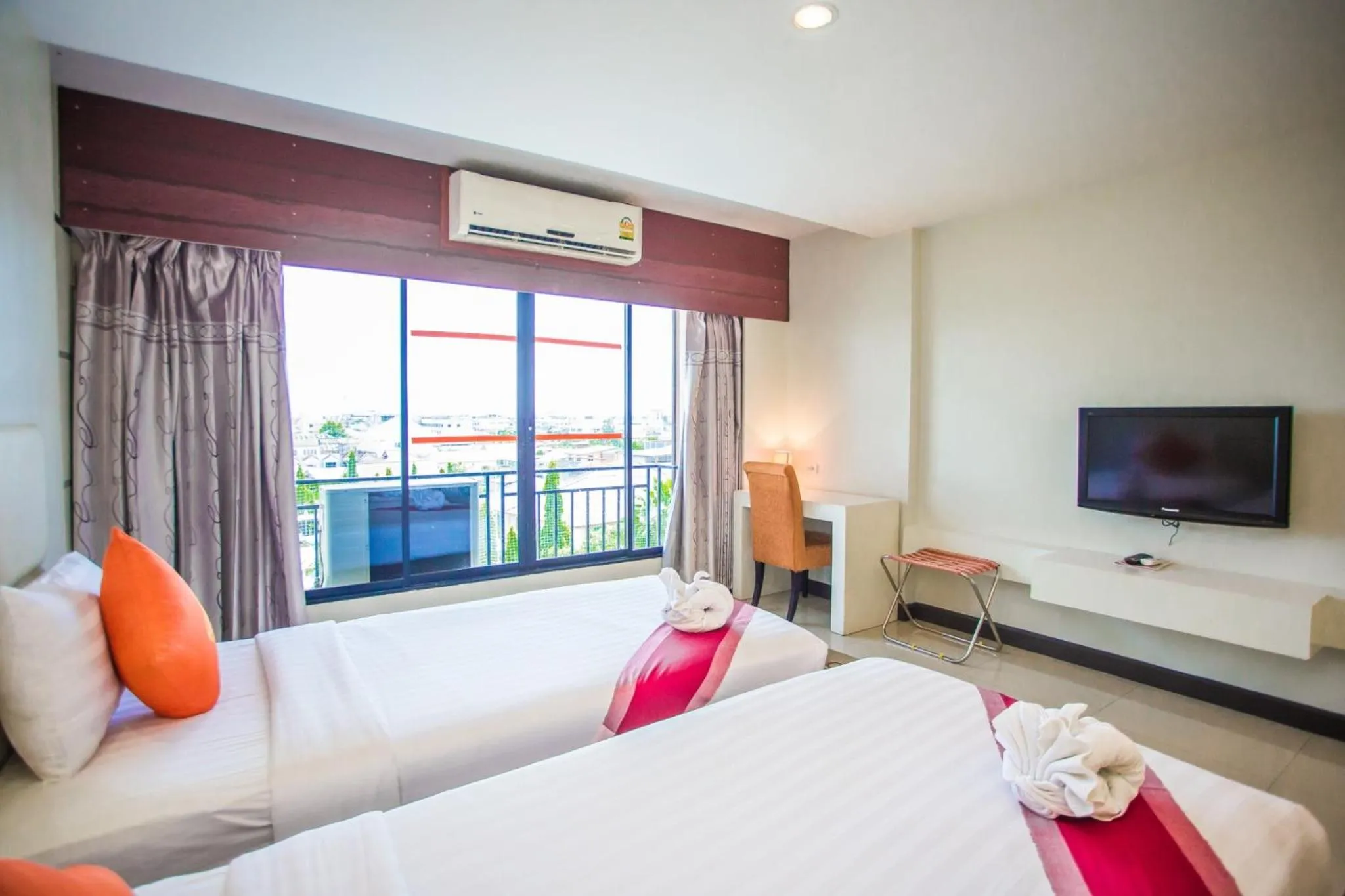 Bedroom, Bed in Ayara Grand Palace Hotel