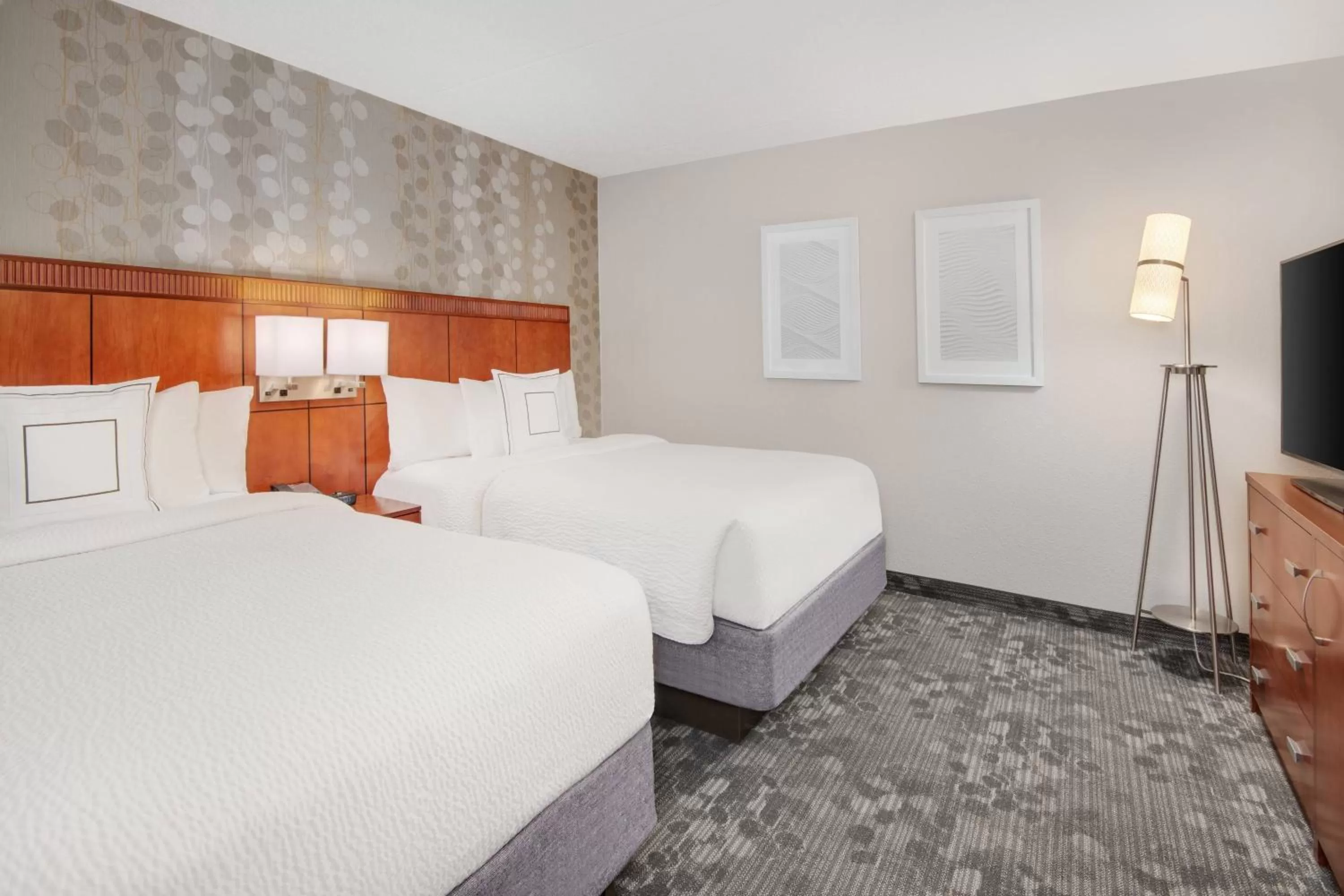 Bedroom, Bed in Courtyard by Marriott Birmingham Homewood