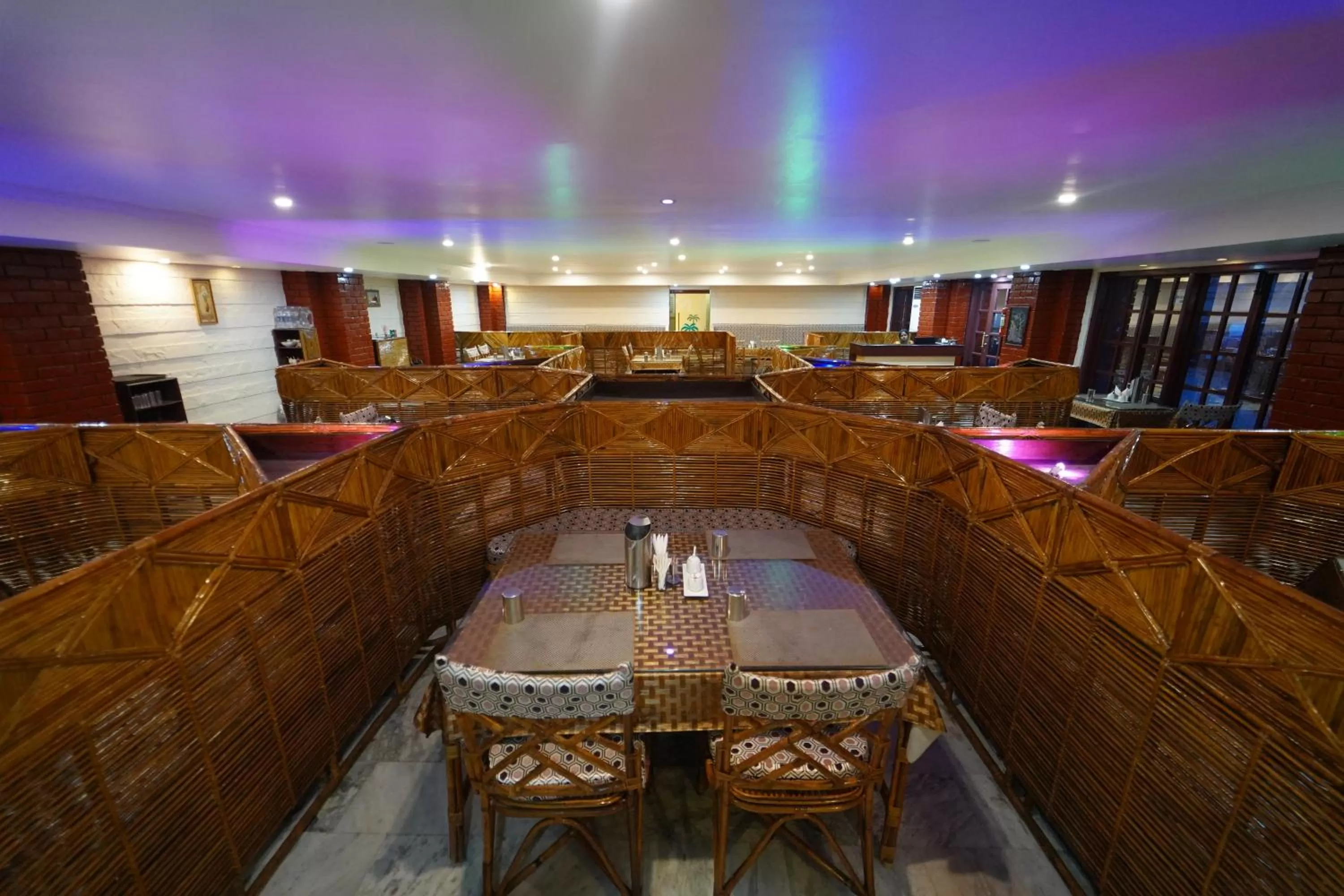 Restaurant/places to eat in Hotel Palmyra Grand Inn