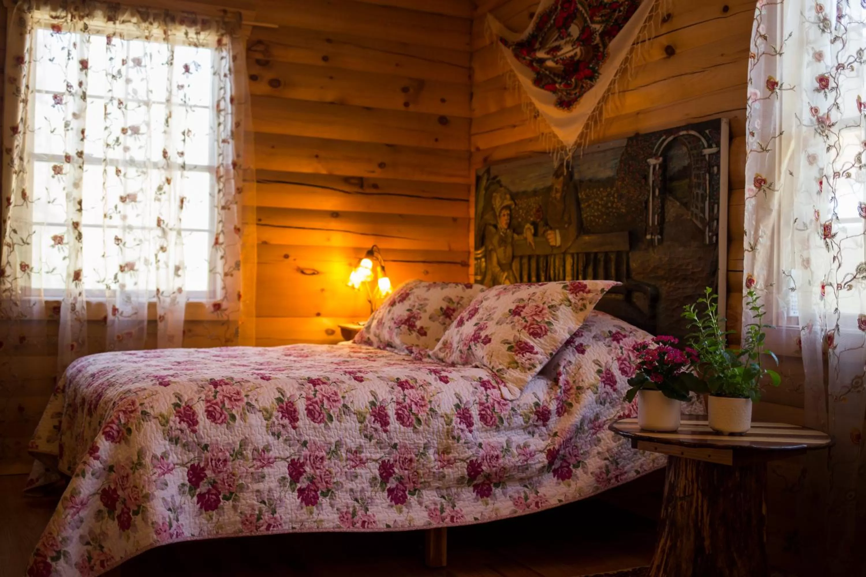 Bed in Log Country Inn Bed and Breakfast of Ithaca