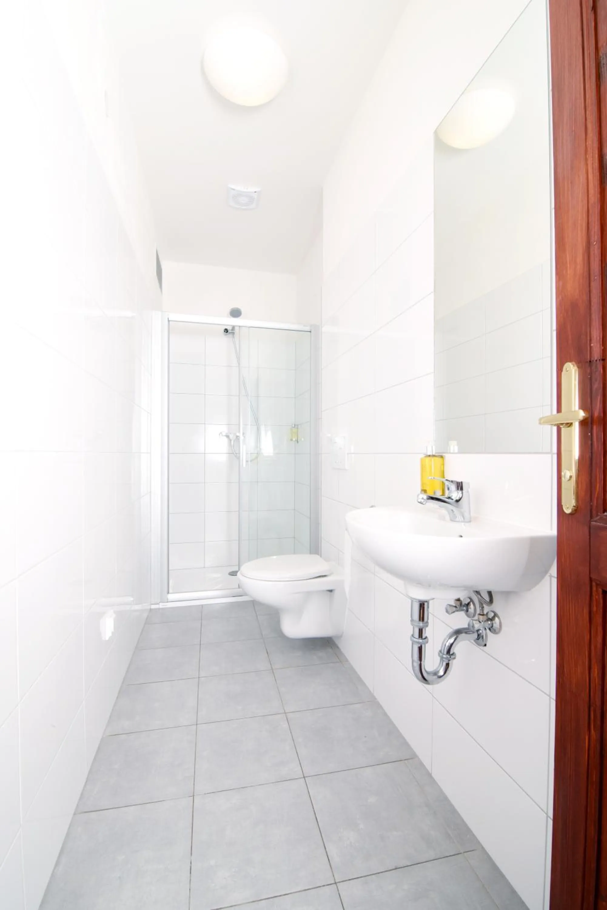 Bathroom in Hostel Little Quarter