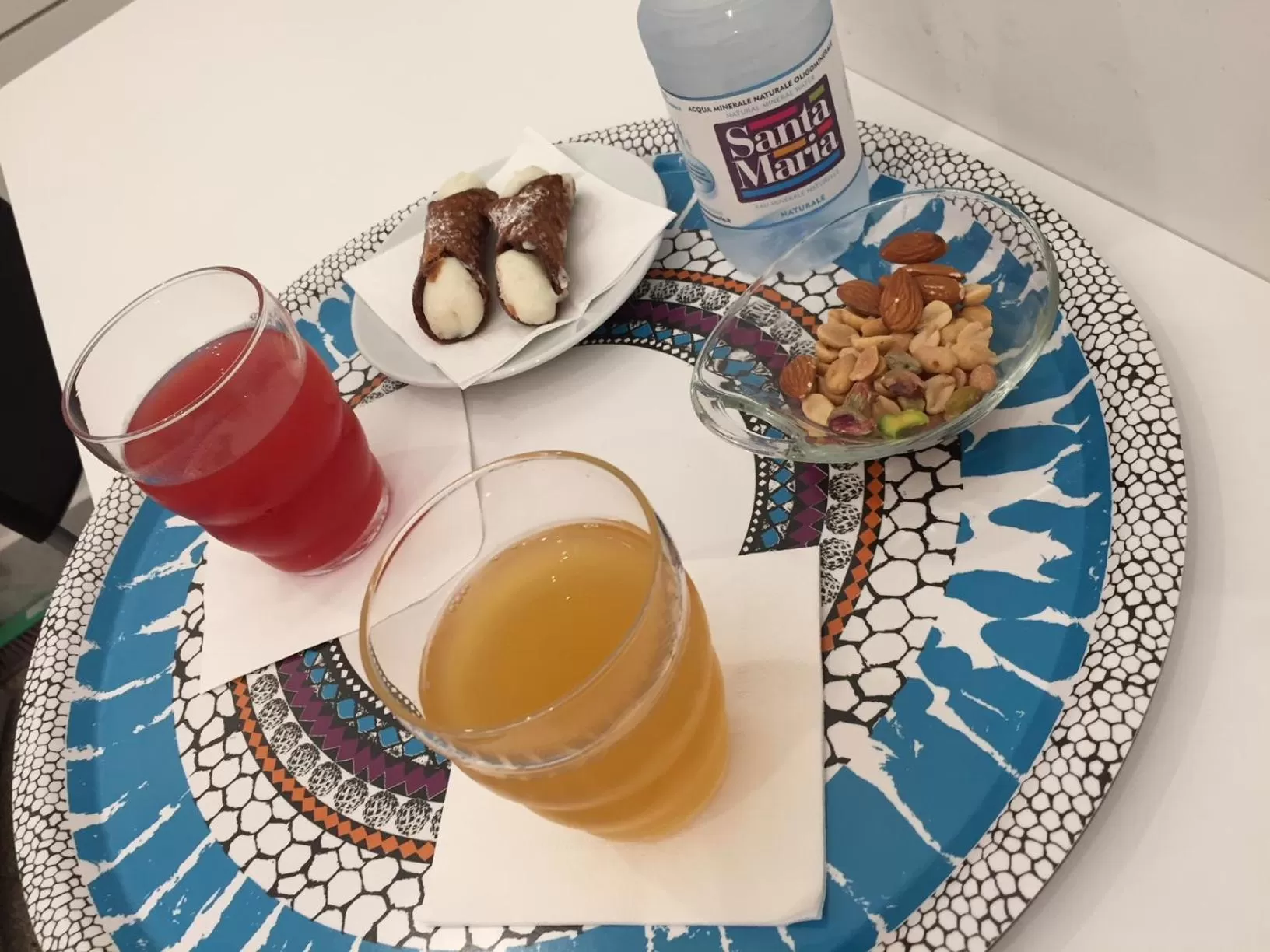 Breakfast in L'Opera Buffa