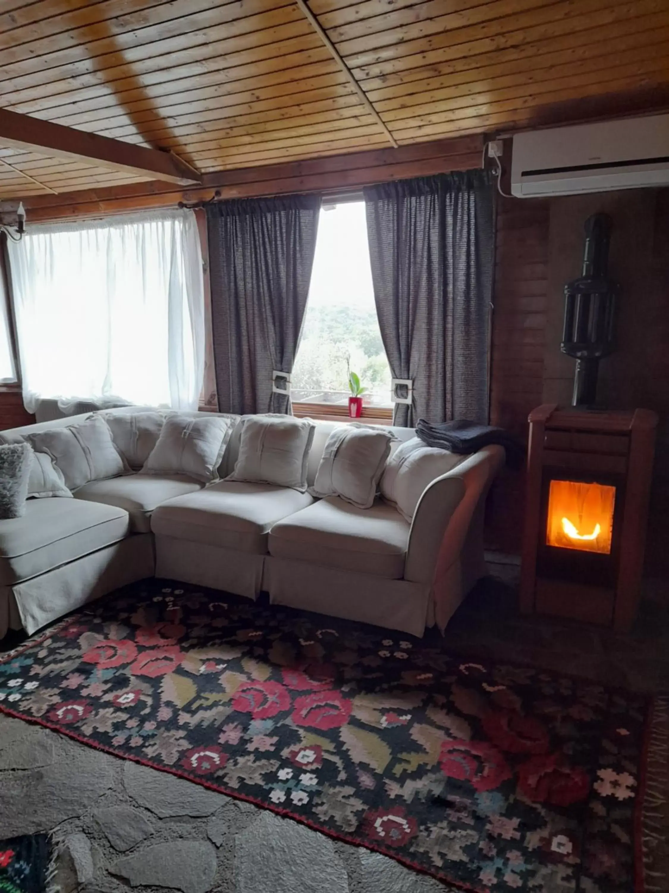 Apartment in Pensiunea Taverna Bucium Apartment in Pensiunea Taverna Bucium