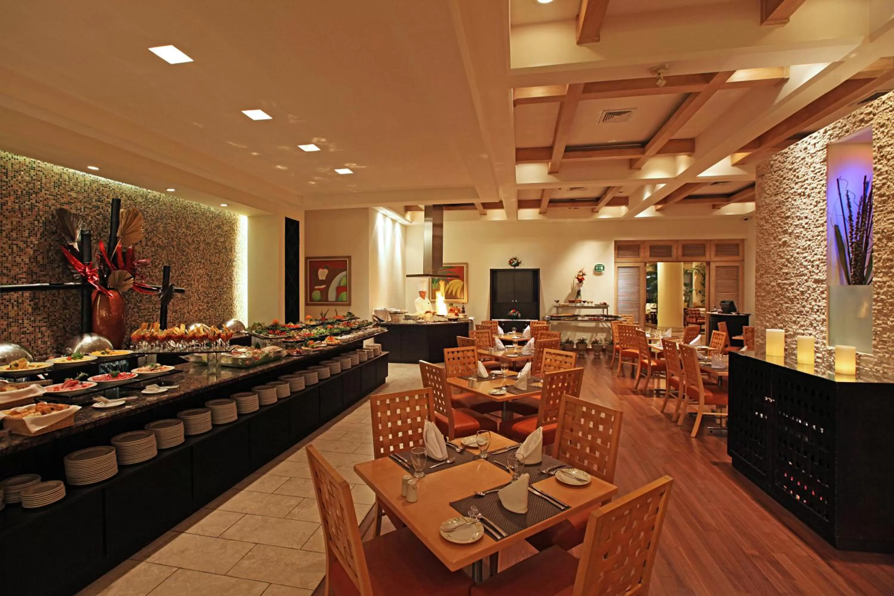 Restaurant/places to eat in InterContinental Real San Pedro Sula by IHG