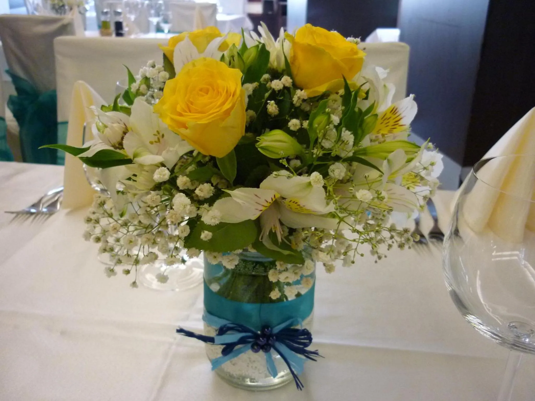 Restaurant/places to eat in Kendros Hotel