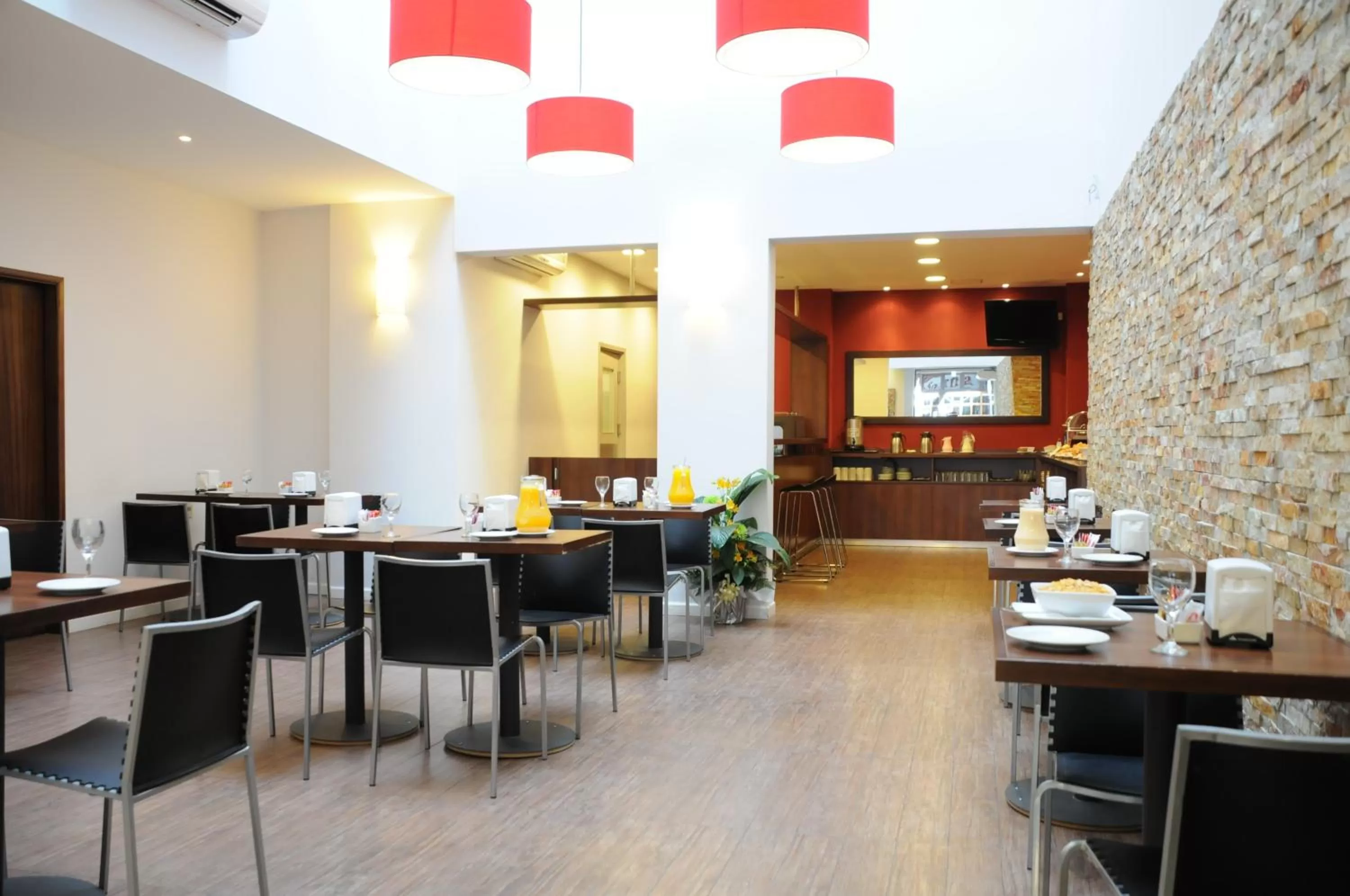 Lounge or bar in Hotel California