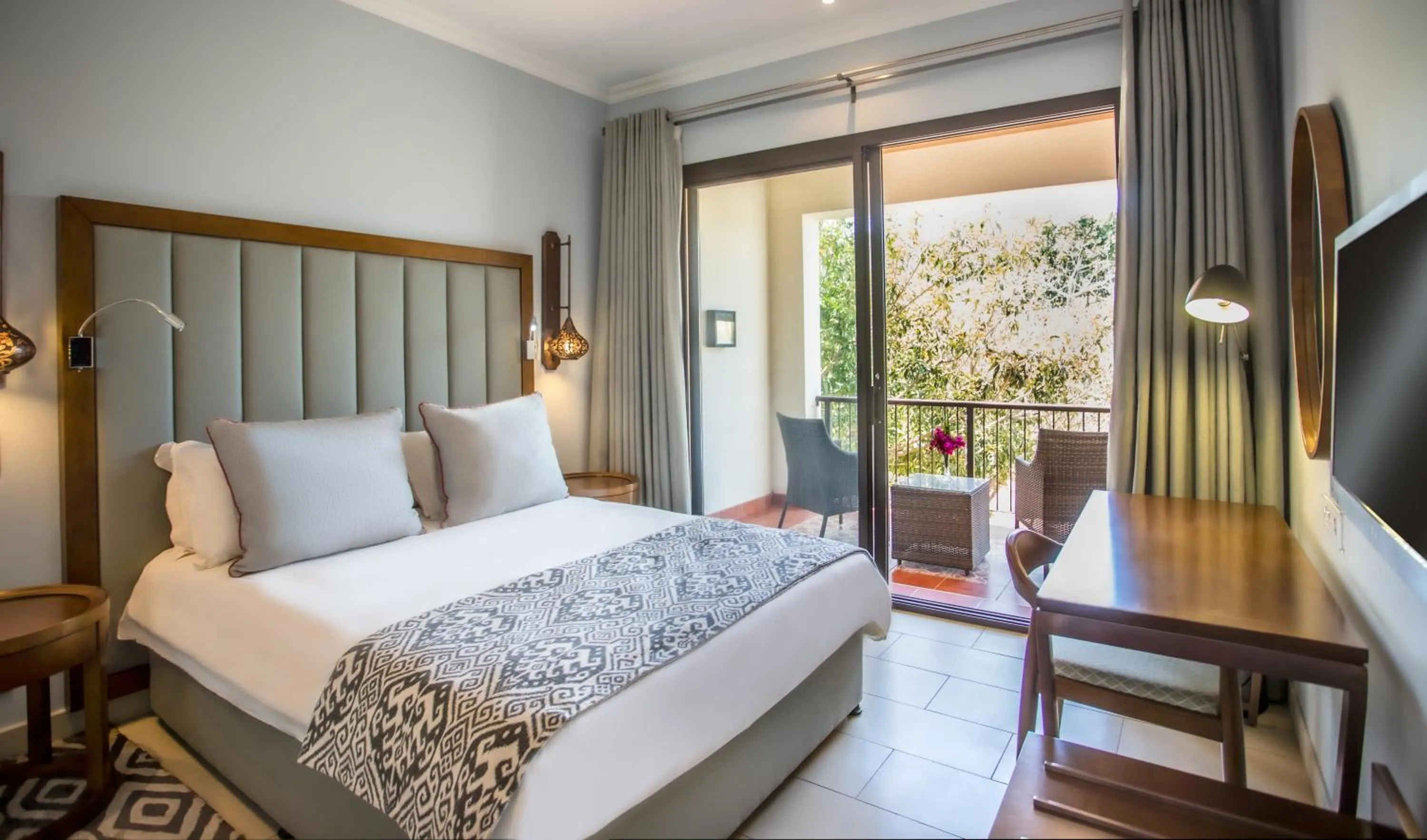 Bed in Avani Pemba Beach Hotel