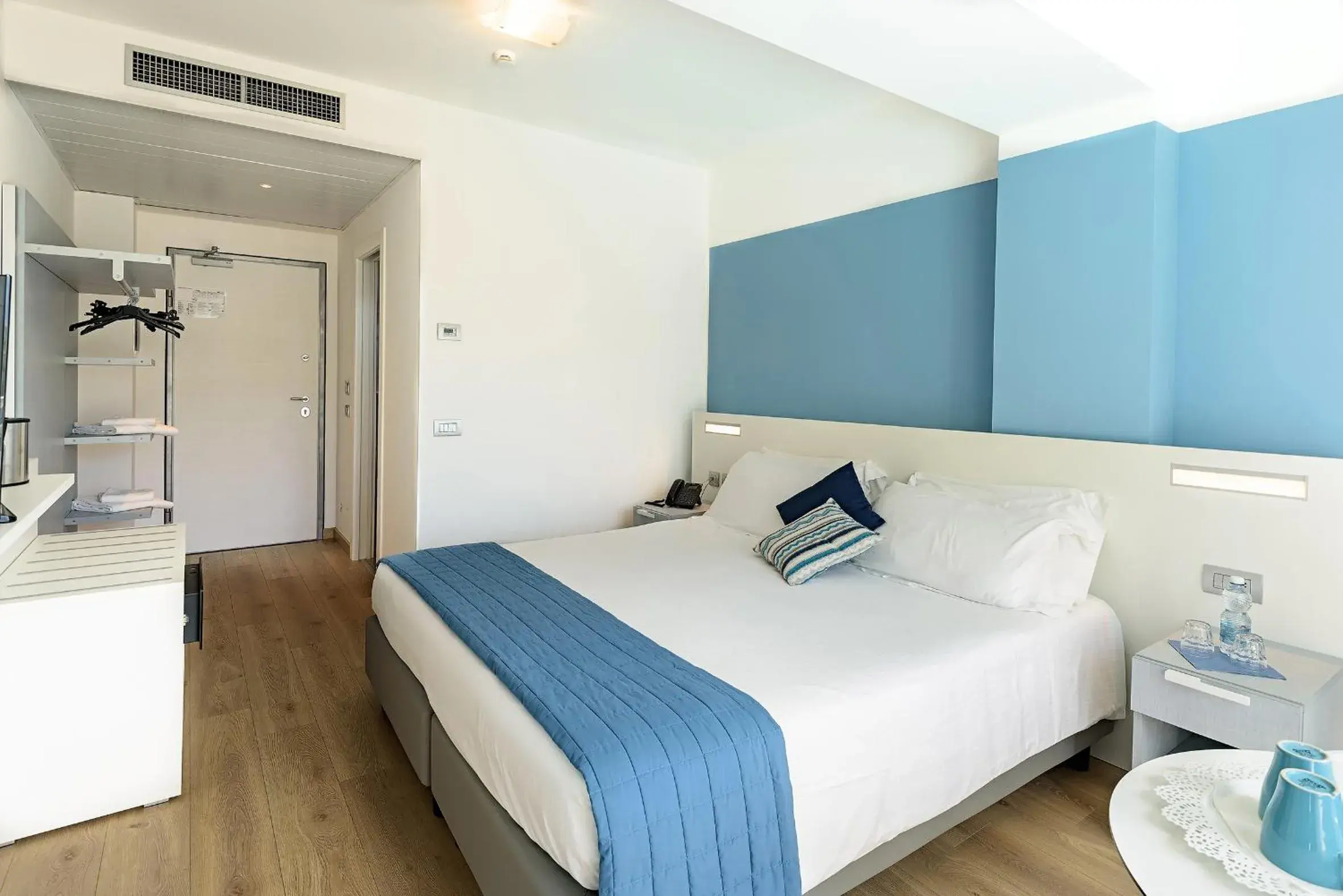 Standard Double Room with Mountain View in Hotel Vischi Standard Double Room with Mountain View in Hotel Vischi